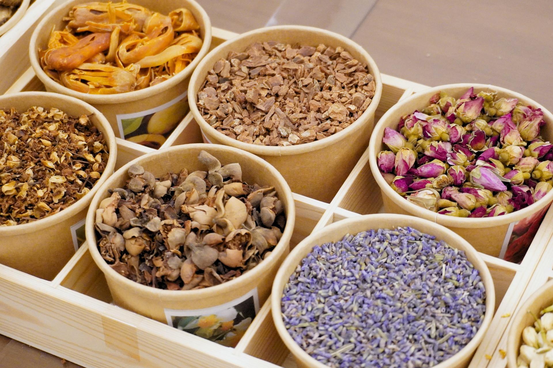 Homprung by Baihor Herbal Workshop Experiences in Bangkok - Thumbnail 23