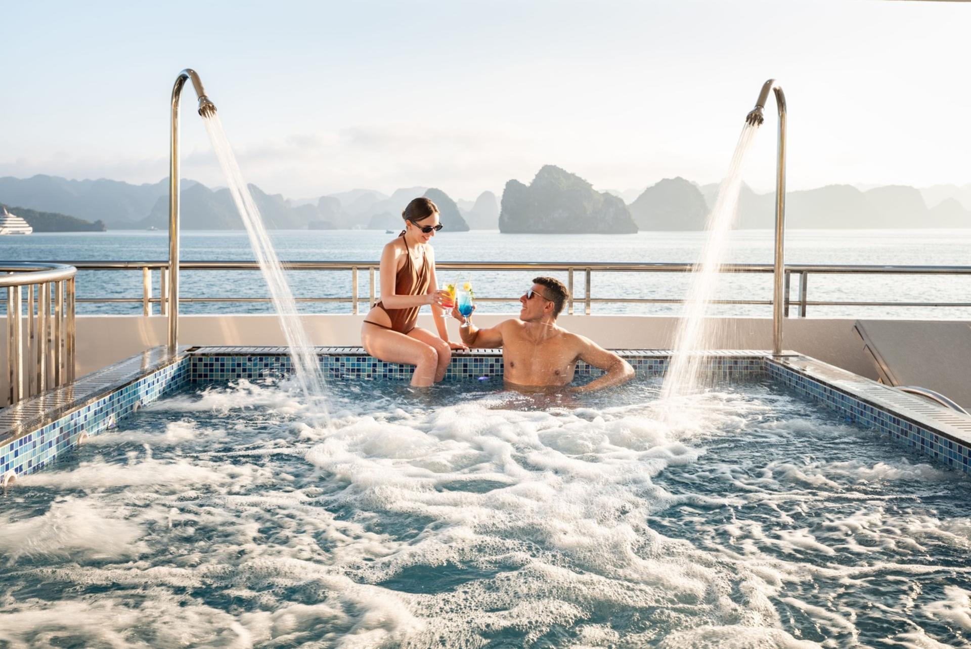 Hercules Grand Luxury Day Cruise: Ha Long Bay, Sung Sot, Ti Top - Thumbnail 12