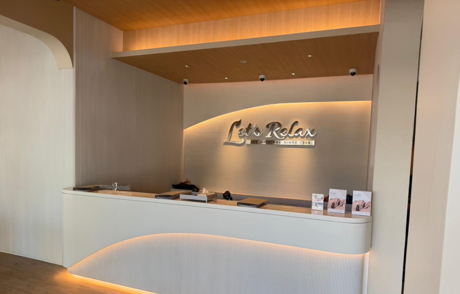 Let's Relax Spa at Icon Charoennakorn in Bangkok - Image 1