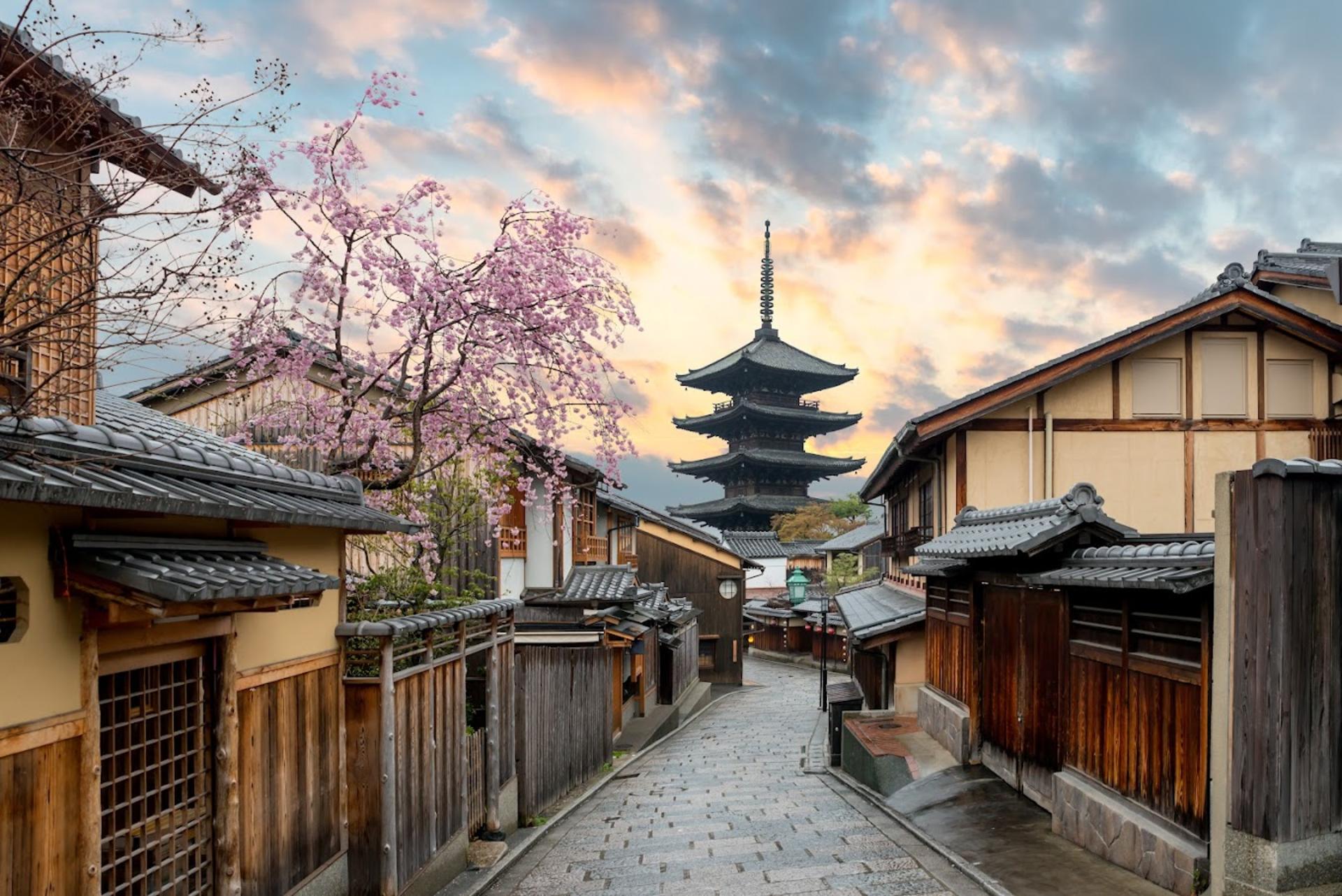 Kyoto & Uji World Heritage One-Day Tour: Kinkaku-ji Temple & Kiyomizu-dera Temple & Byodo-in Temple & Uji Matcha Food Street (Departing from Osaka or Kyoto) - Thumbnail 23