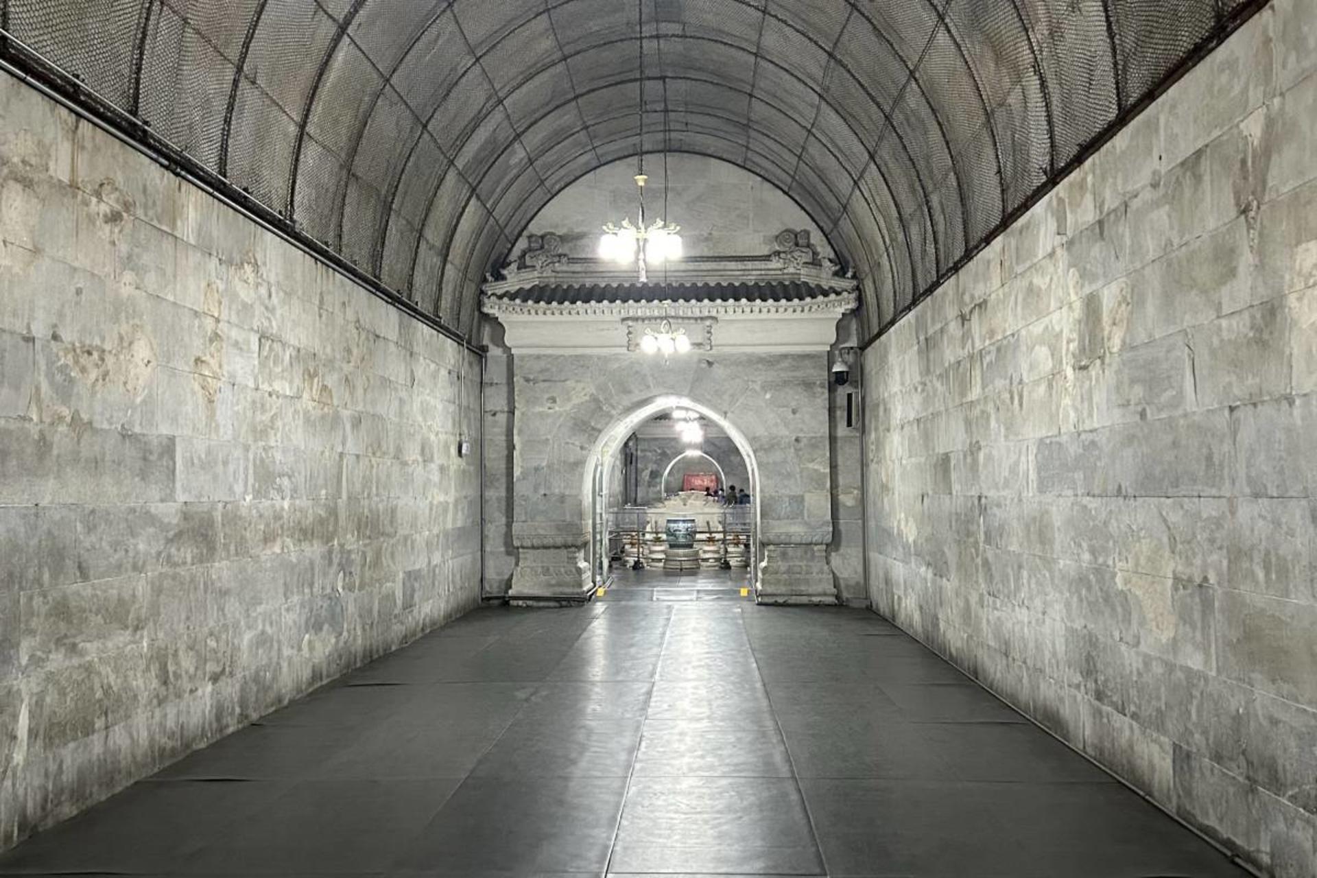Beijing Ming Tombs & Longqingxia One-Day Private Tour - Thumbnail 5