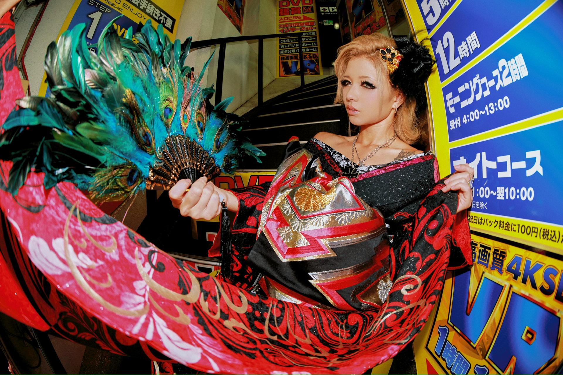 Tokyo: ppのGal Club Kimono Gal Makeover & Photoshoot in Shibuya - Thumbnail 112