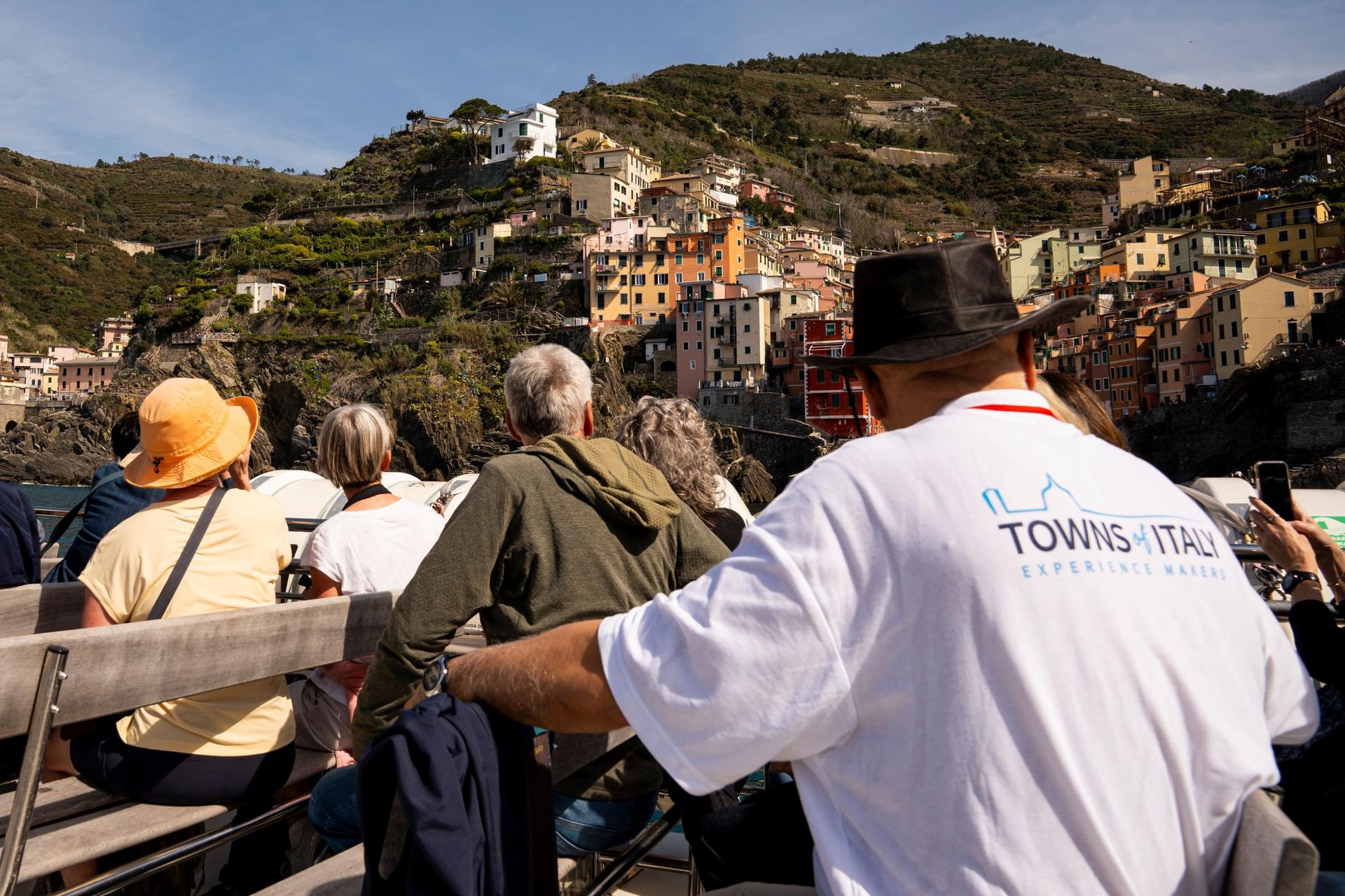 Cinque Terre & Pisa Guided Tour from Florence - Thumbnail 5