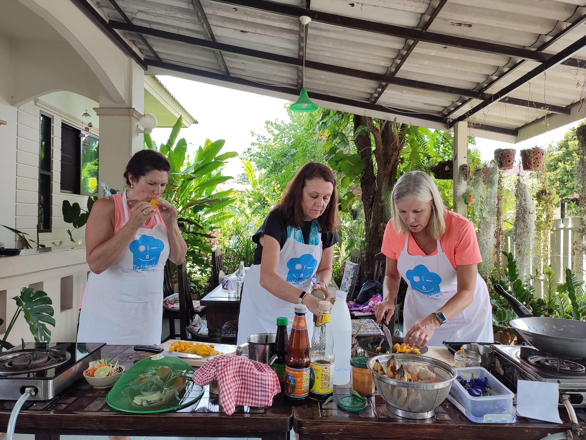 Northern Thai Cuisine Cooking Class and Market Tour in Chiang Mai - Thumbnail 3