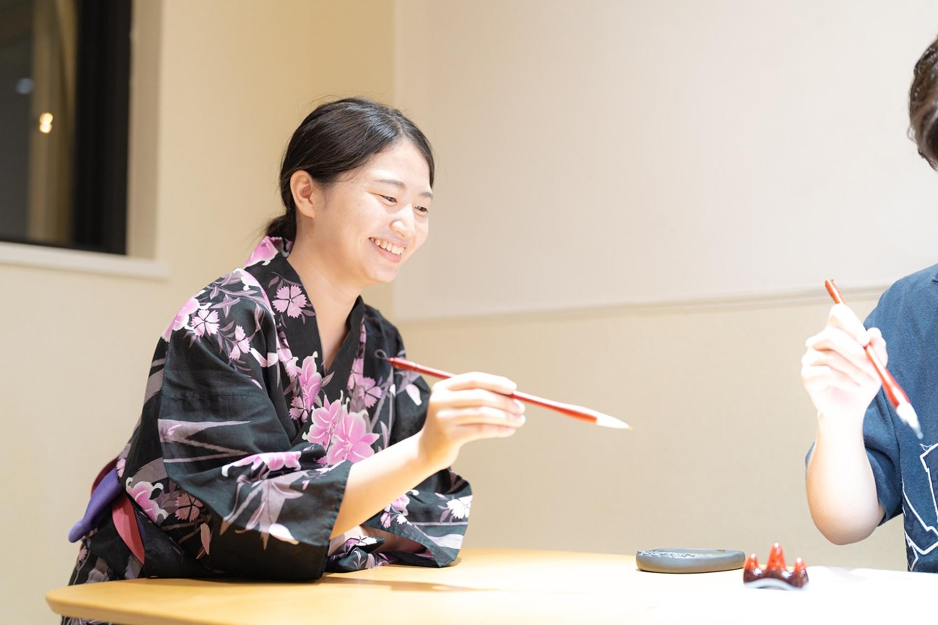Tokyo: Private Calligraphy Class at Japanese Room in Shibuya - Image 1