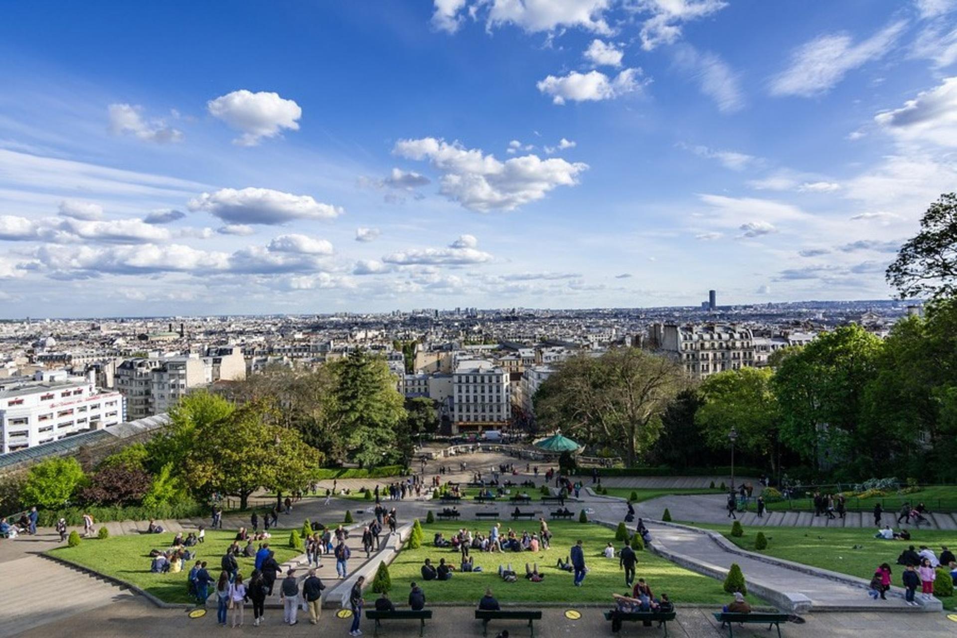 Montmartre Walking Tour in Paris - Thumbnail 9