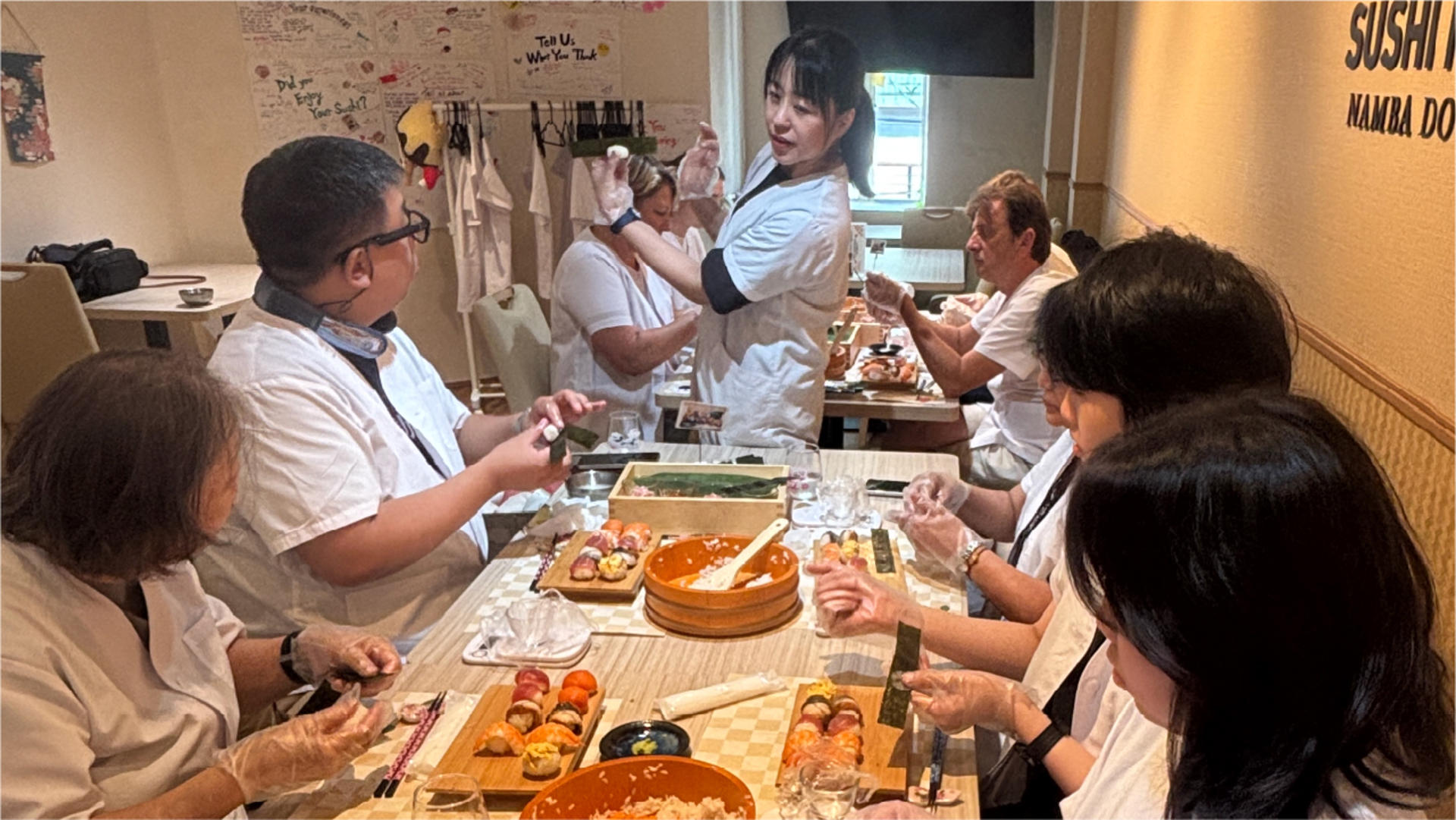 Osaka: Let’s be a Sushi Master in Namba! Same-day bookings welcome! - Thumbnail 8