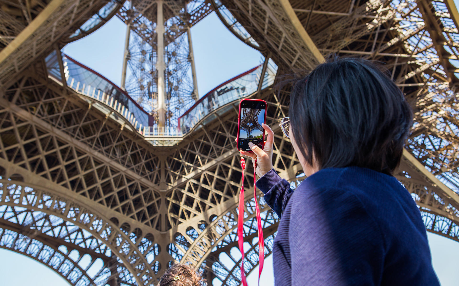 Eiffel Tower Reserved Access with Audio Guide - Thumbnail 8