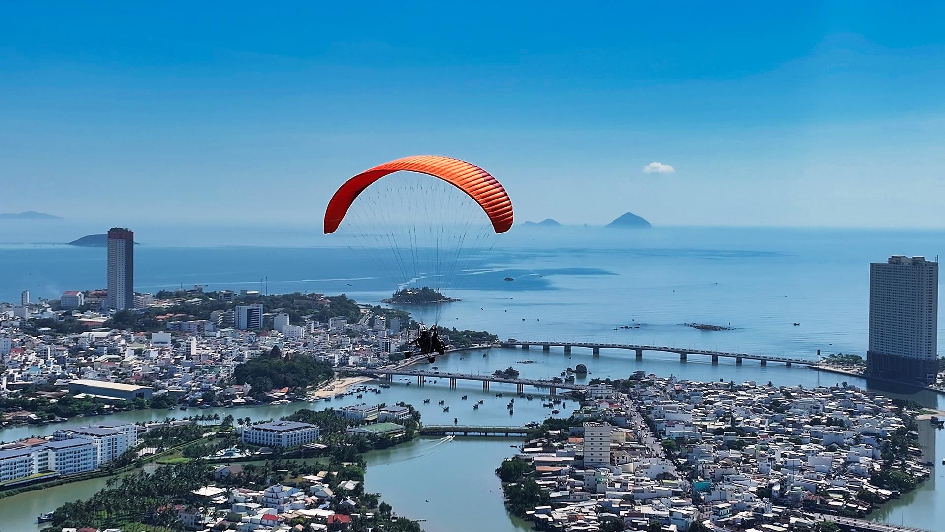 Paramotor Experience in Nha Trang - Thumbnail 4