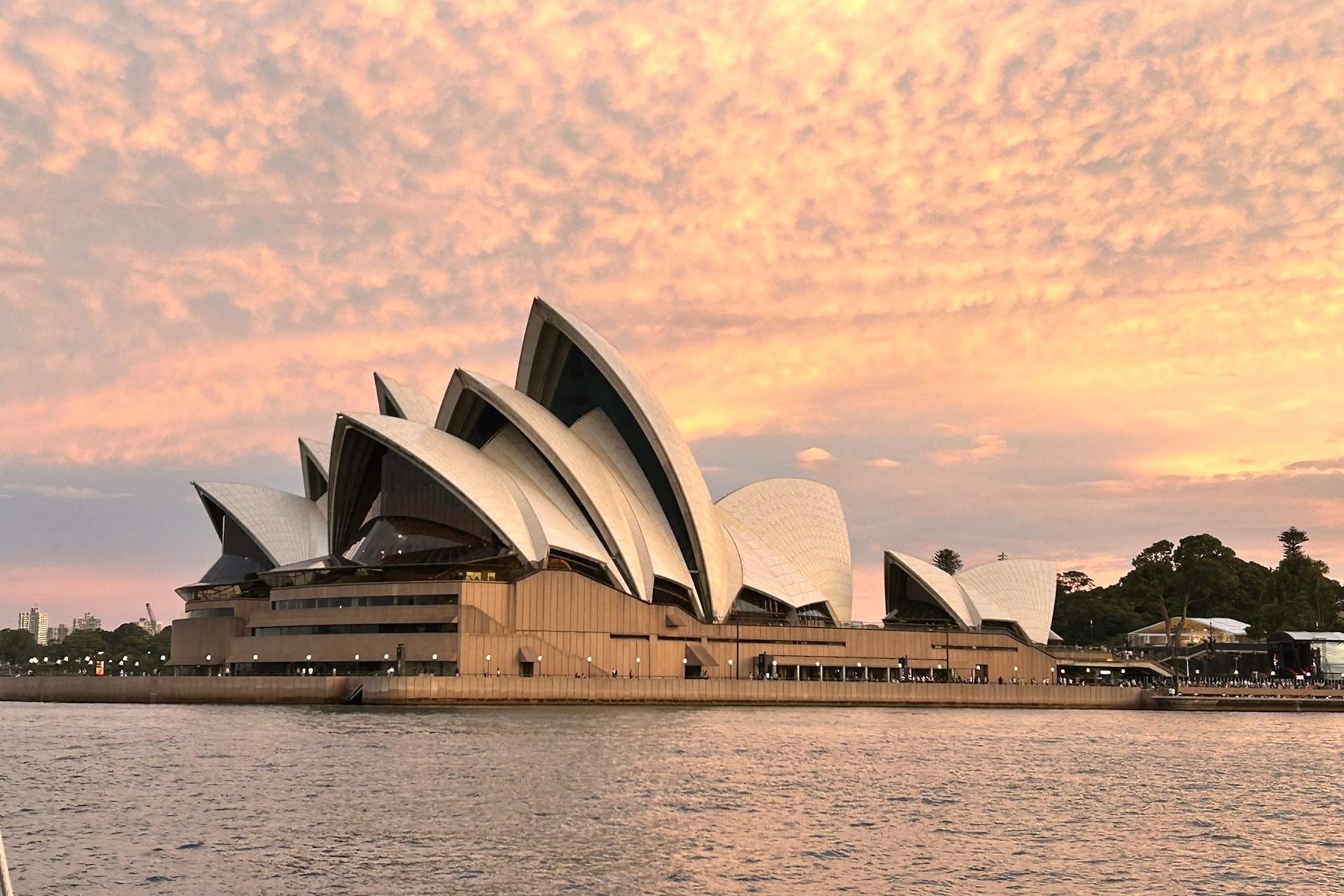 Golden Glow Sunset Sydney Harbour Cruise  - Thumbnail 3