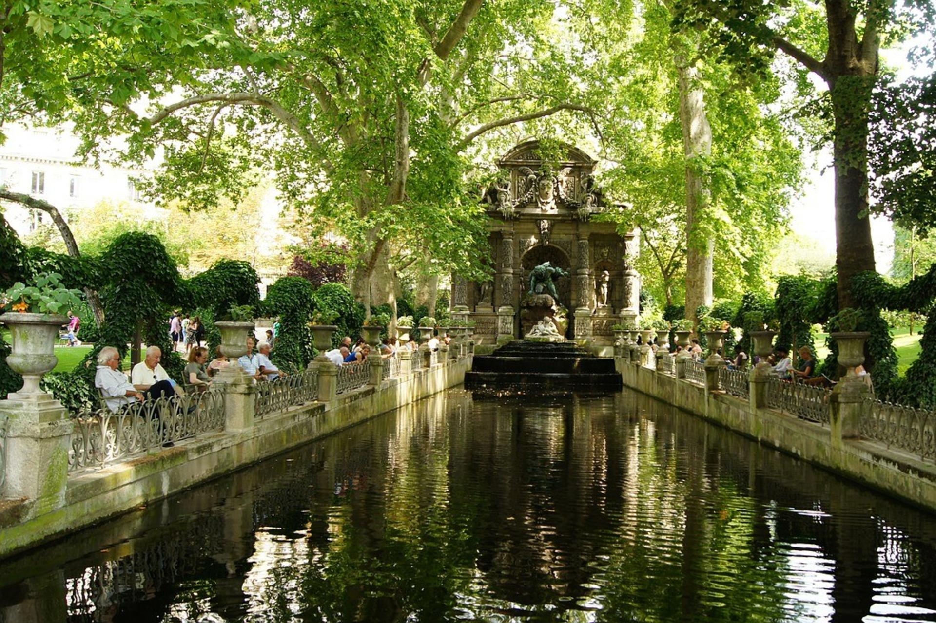 Latin Quarter Walking Tour in Paris - Thumbnail 5