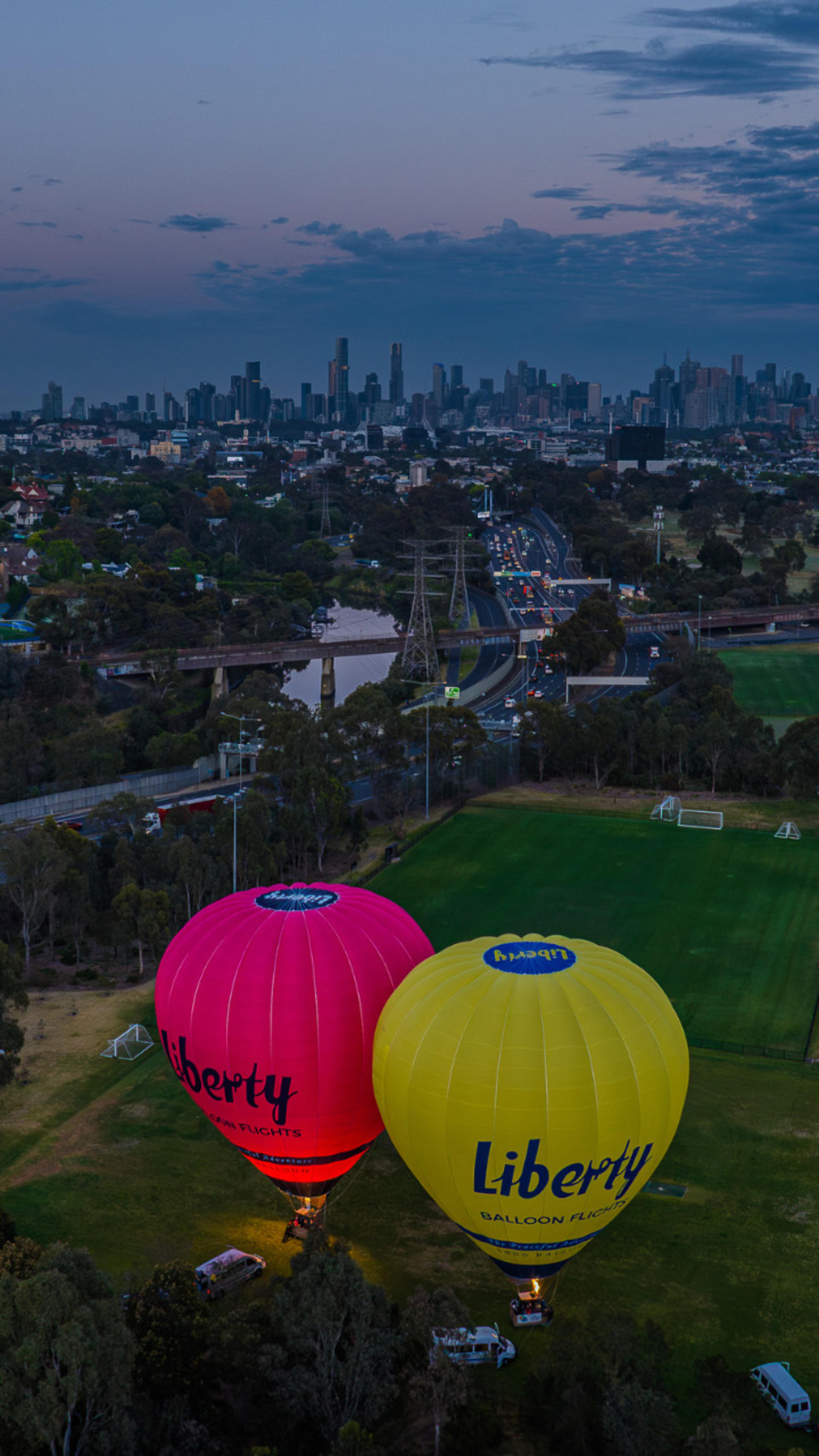 Melbourne Hot Air Balloon Flight at Sunrise - Thumbnail 20
