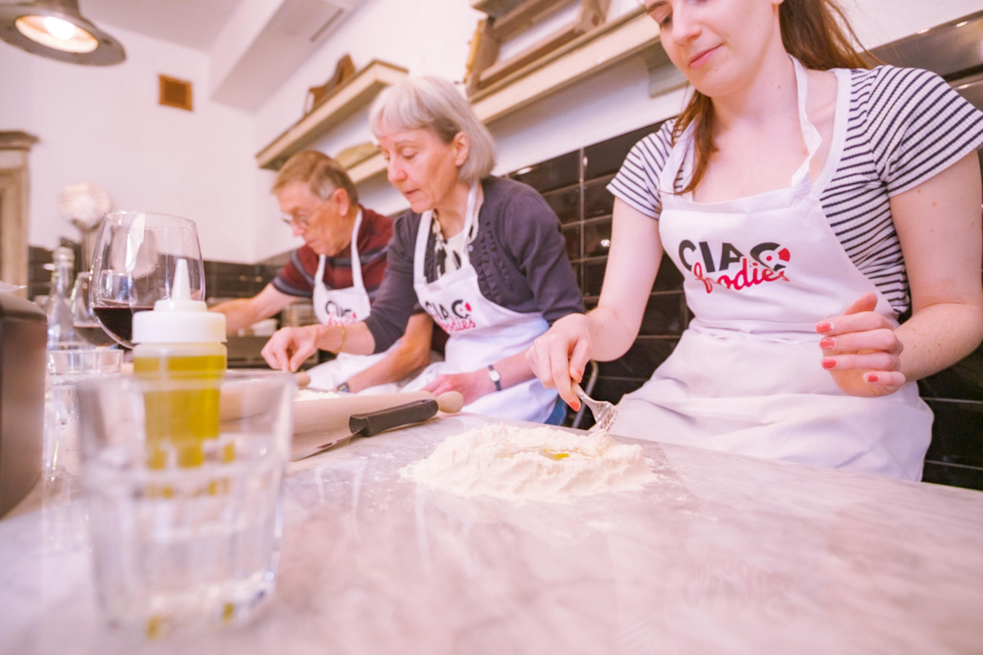 Pizza & gelato making class with unlimited wine in Florence - Thumbnail 6