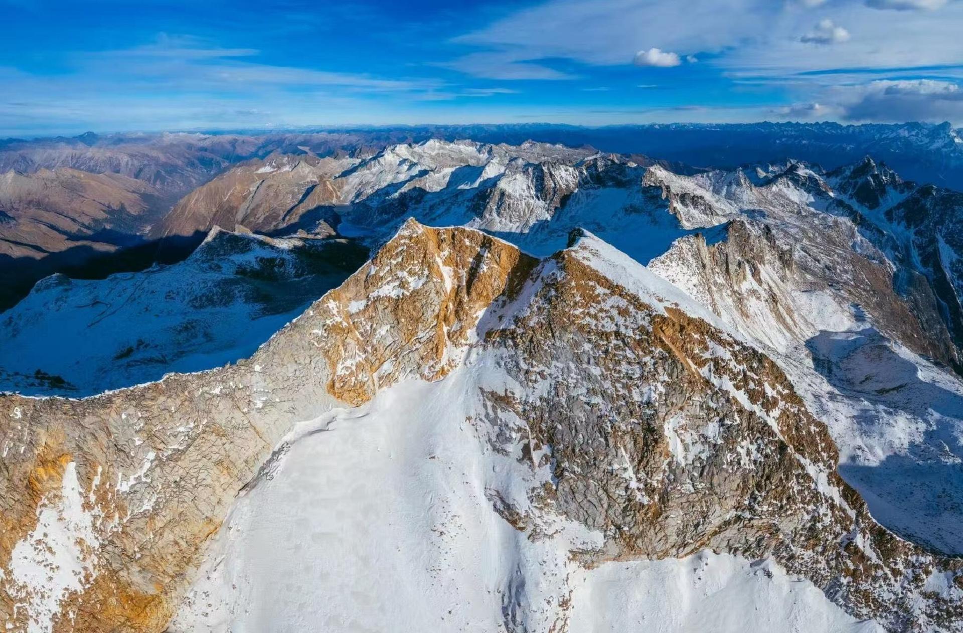 Sichuan Bipenggou & Dagu Glacier Pure Play 2-Day Tour - Thumbnail 7