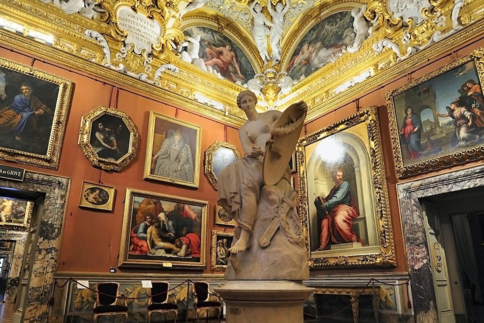 Pitti Palace, Boboli Gardens and Uffizi Gallery Ticket in Florence - Thumbnail 3