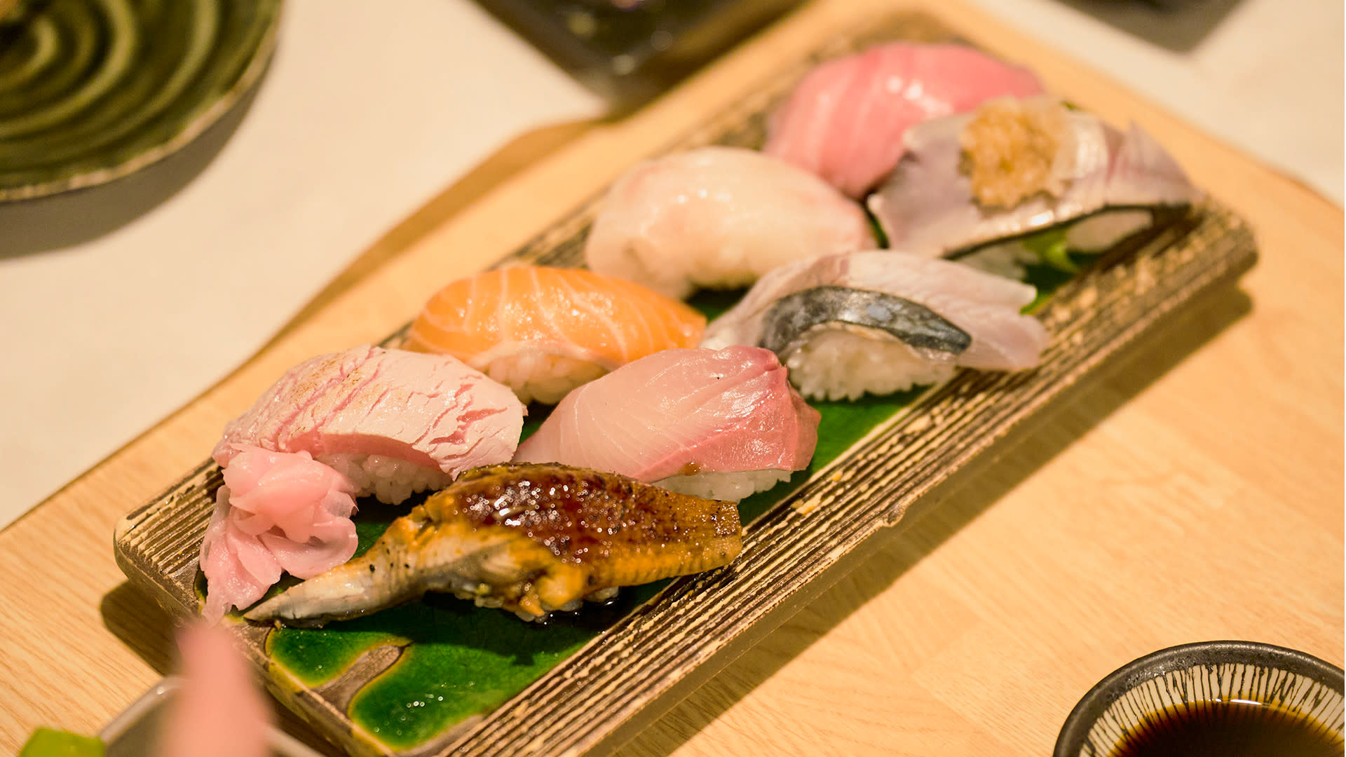 Osaka: Guided Food Tour with 12 Dishes and 2 Drinks - Thumbnail 2