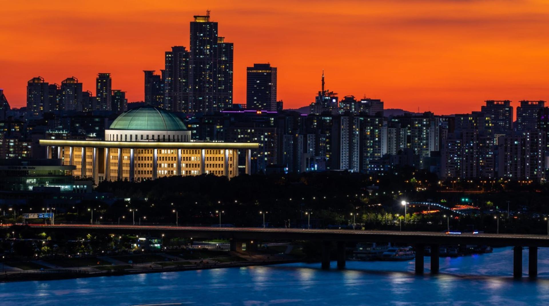 Seoul Yeouido Eland Hangang River Cruise - Thumbnail 6