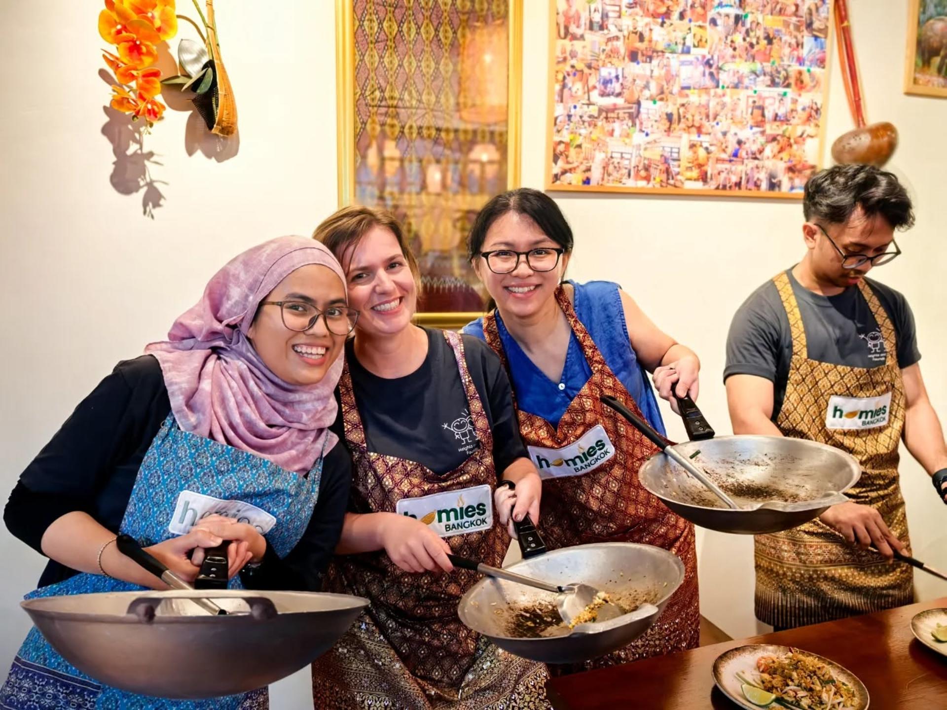 Homies Thai cooking class - Thumbnail 33