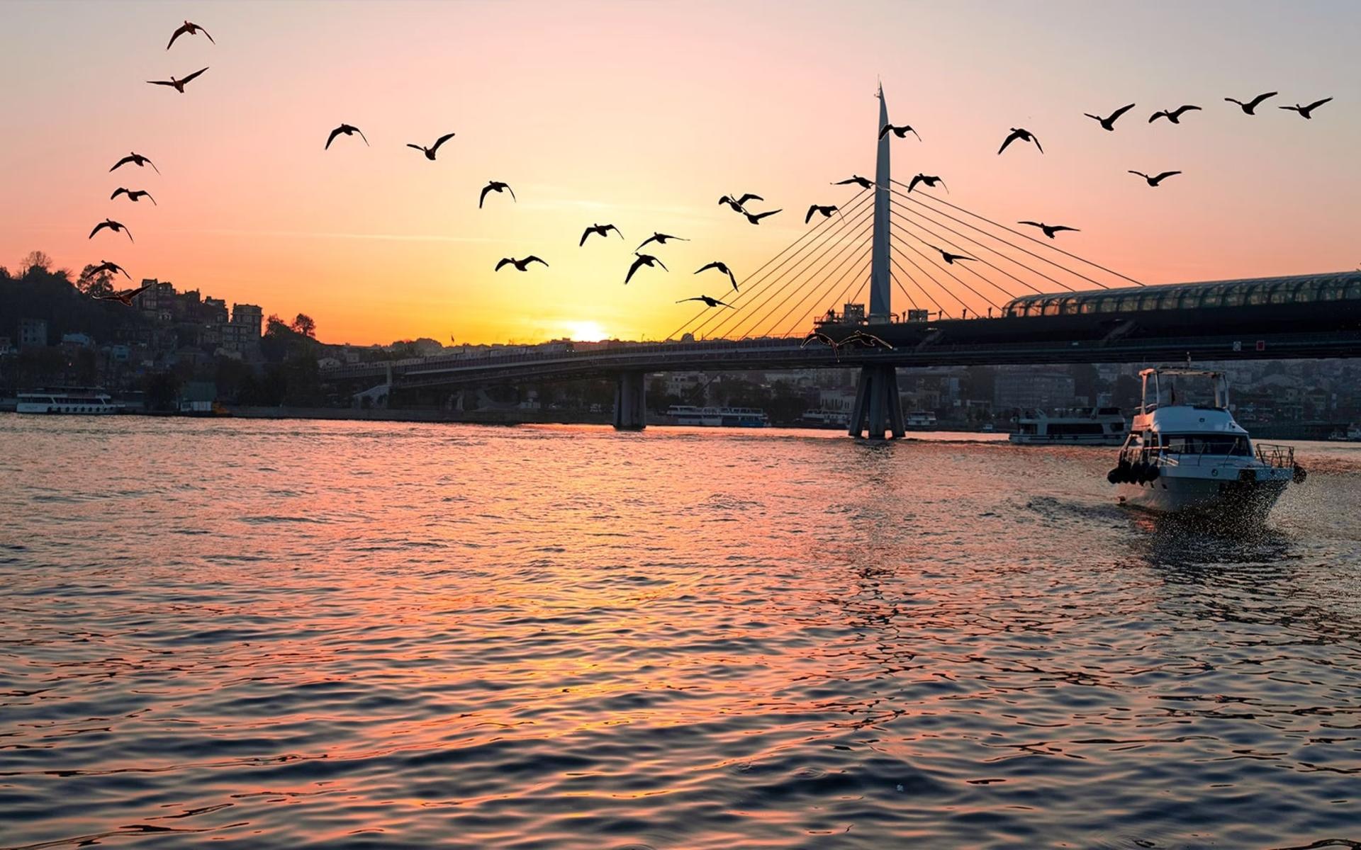 Istanbul Bosphorus Sunset Half-Day Cruise - Thumbnail 12
