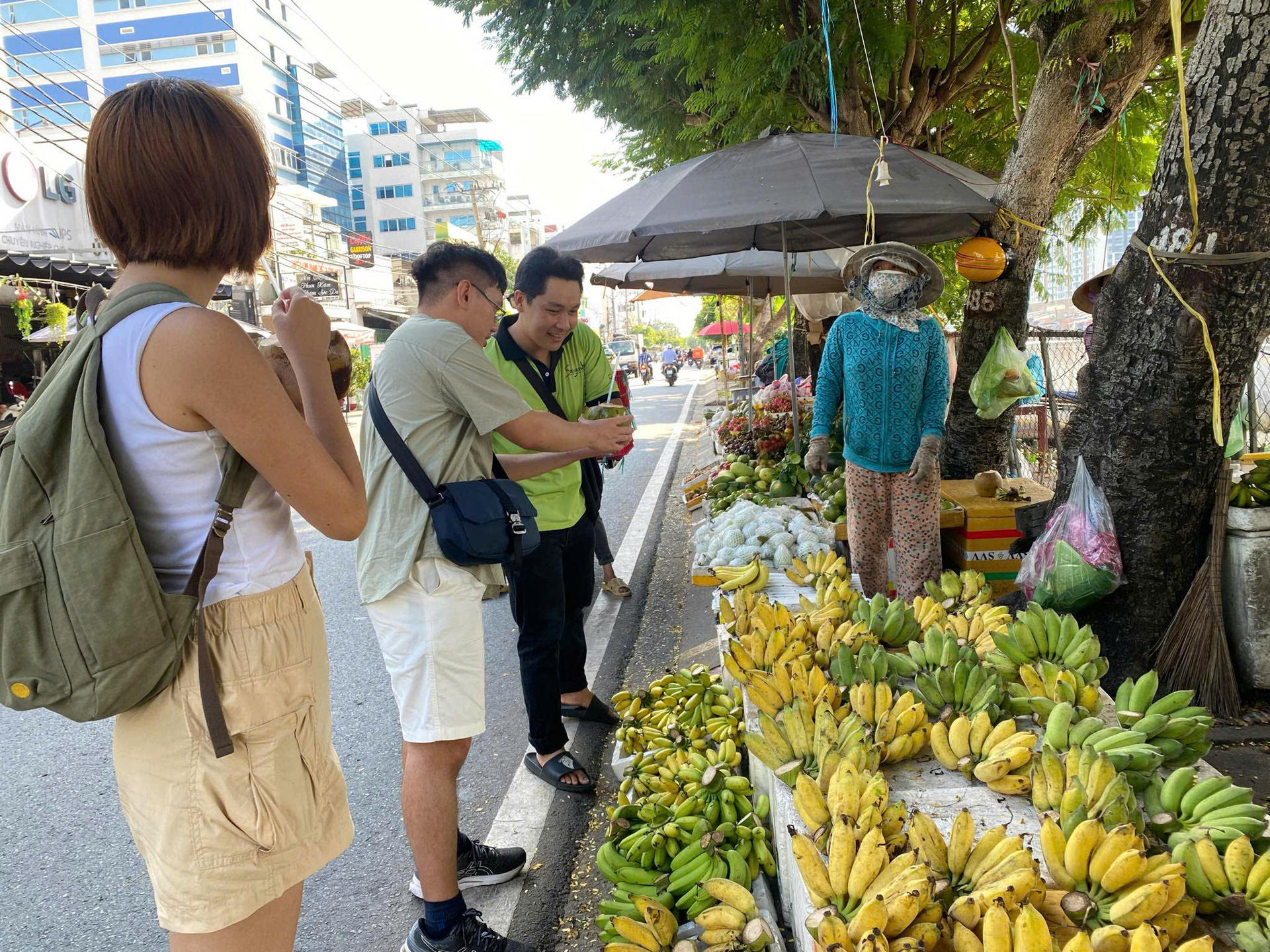 Ho Chi Minh City: Vegetarian Food Tour | Female Riders Optional - Thumbnail 19