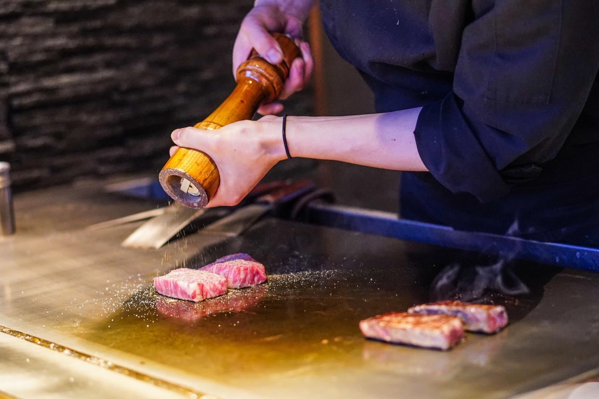 Ginza VIP A5 Rank Wagyu Tour: All-You-Can-Eat Wagyu & Sake Tasting - Thumbnail 4