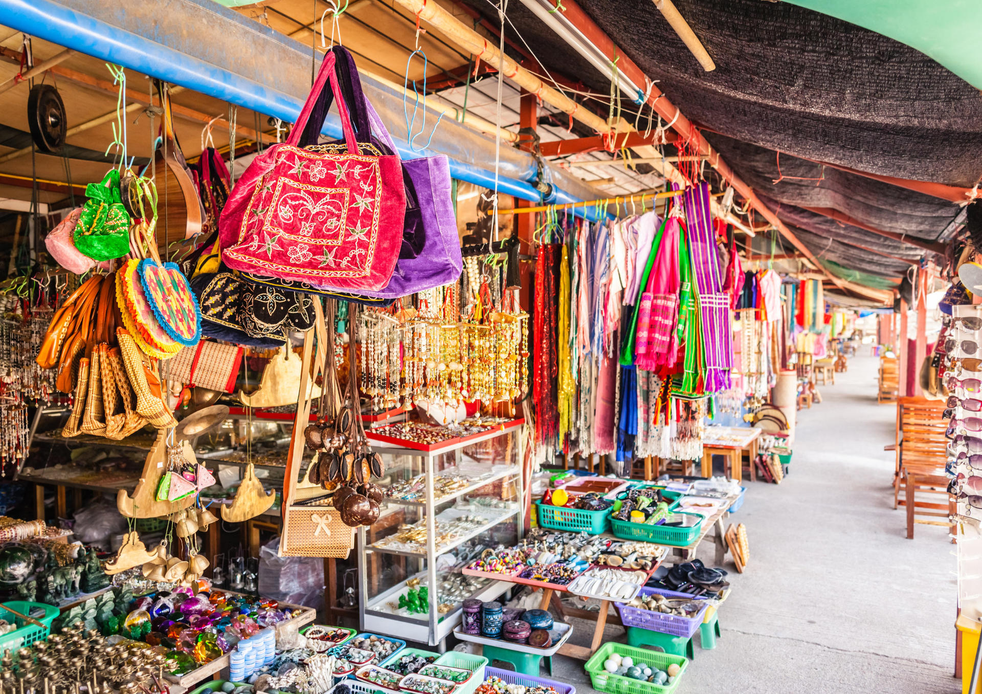 Chatuchak Weekend Market Half Day Tour in Bangkok by MyProGuide Thailand - Thumbnail 7