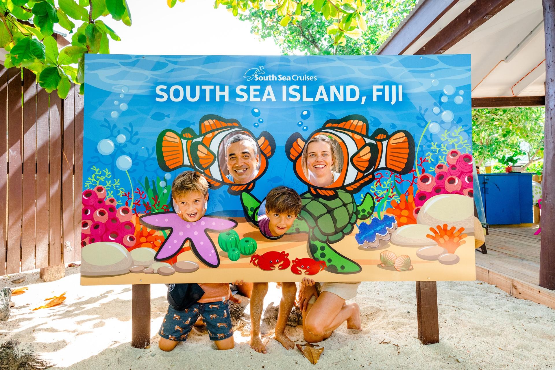 South Sea Island Finding Nemo Half Day Cruise - Thumbnail 3