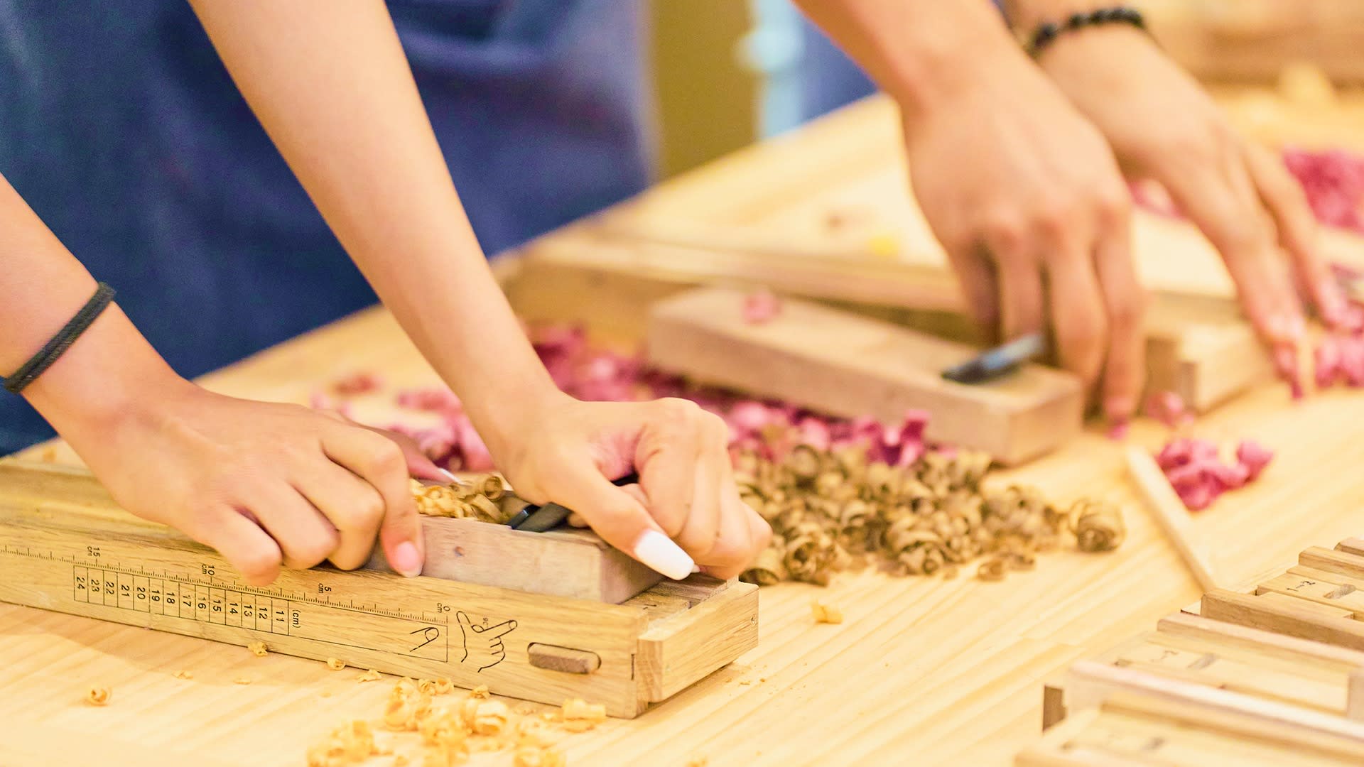 Kyoto Arashiyama Chopstick Making Workshop - Thumbnail 3
