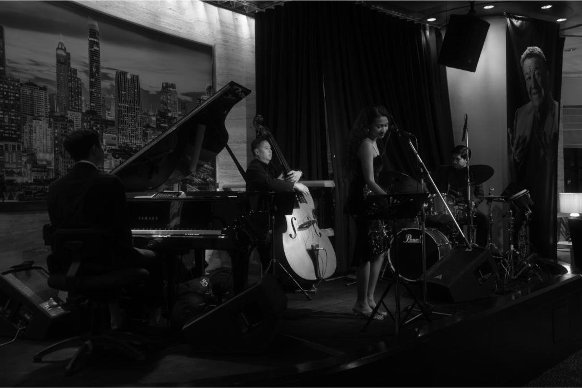 Jazz & Dining Experience at at Sheraton Grande Sukhumvit Bangkok (BTS Asok) - Thumbnail 2