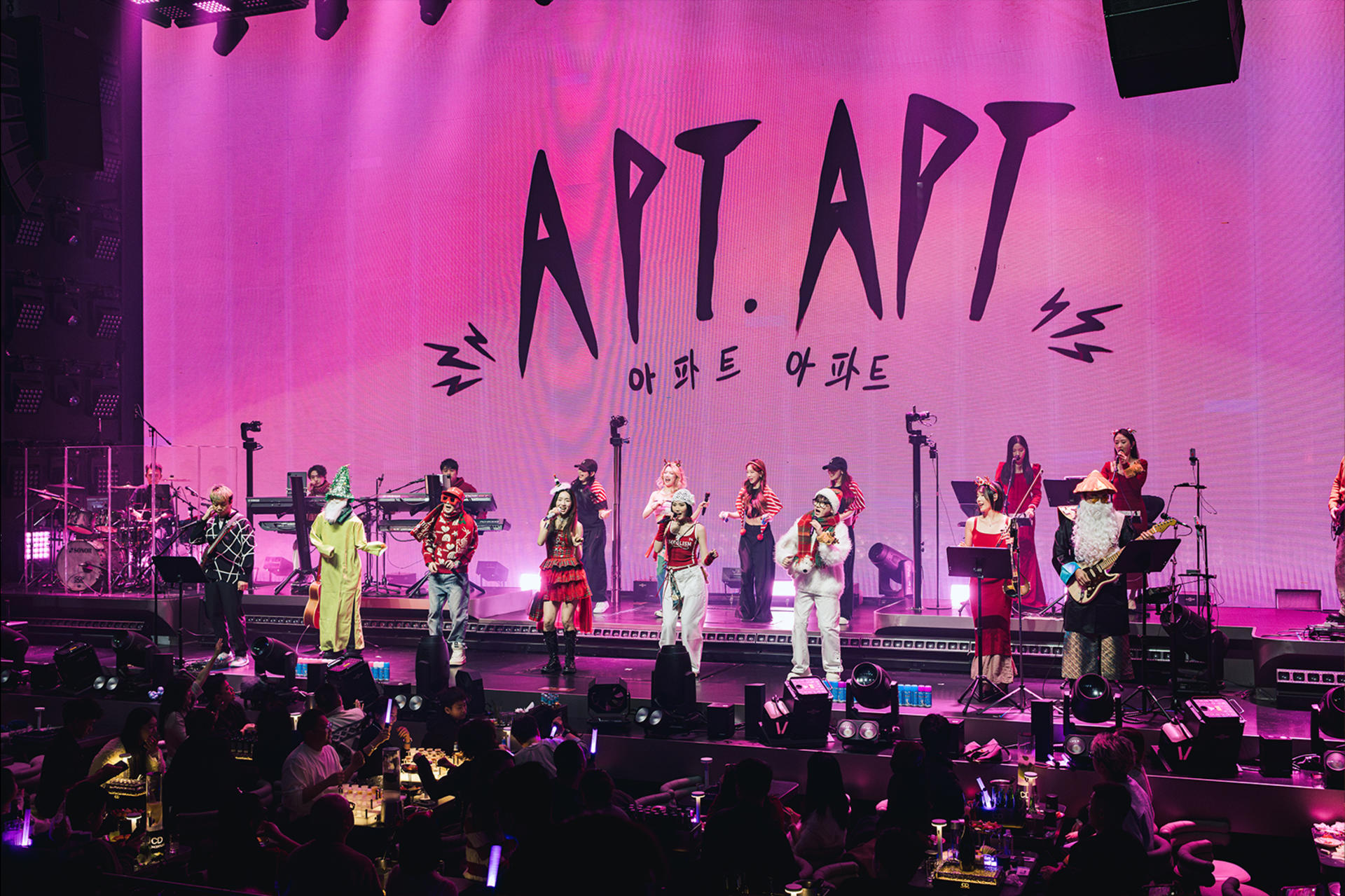 CD Concert Live Music Scene | Theater-style Music Scene · Chengdu · Poly Time Plaza - Thumbnail 8