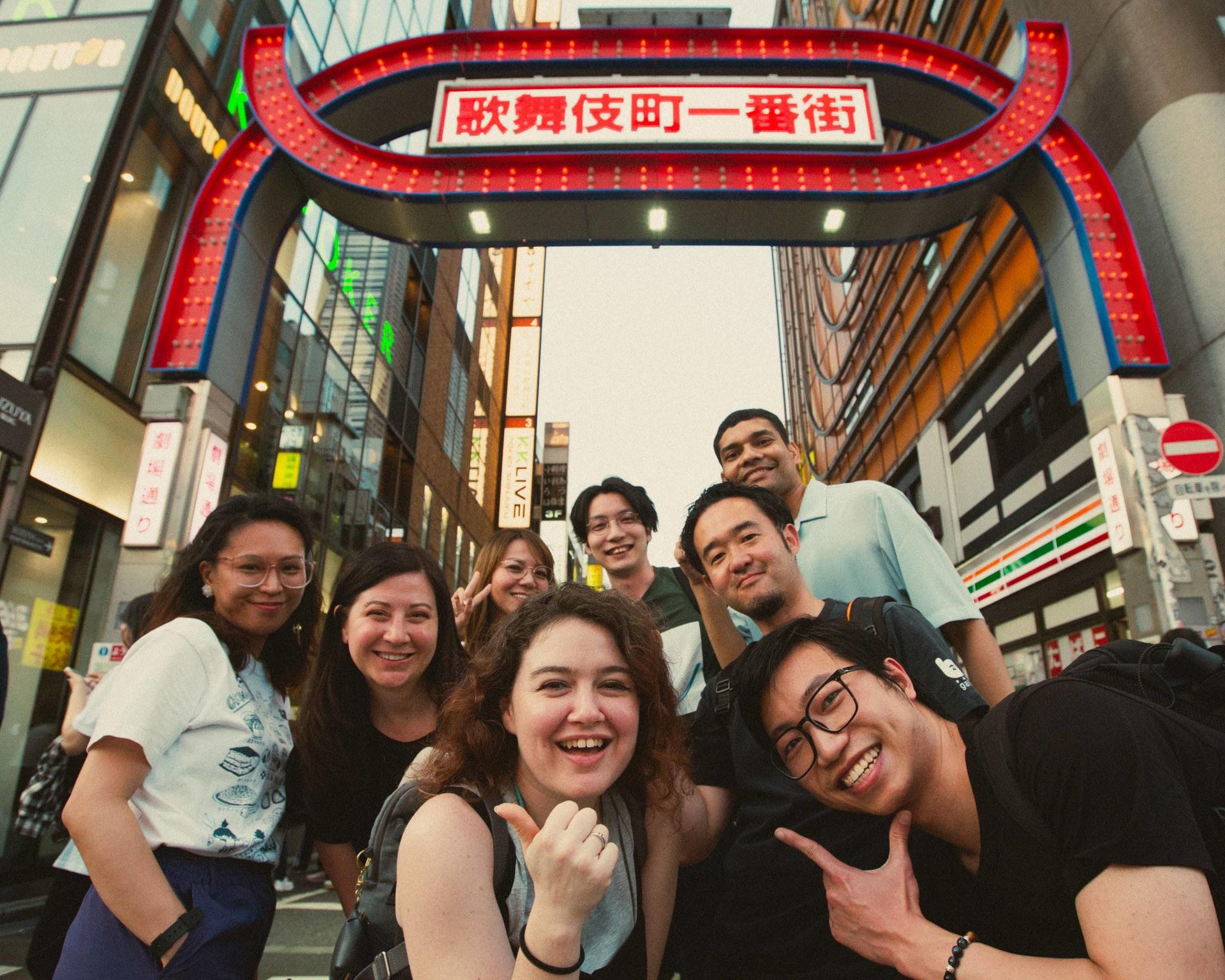 Shinjuku Bar Hopping Tour Izakaya & Golden Gai (3hr All-Drink / 2hr) - Image 1