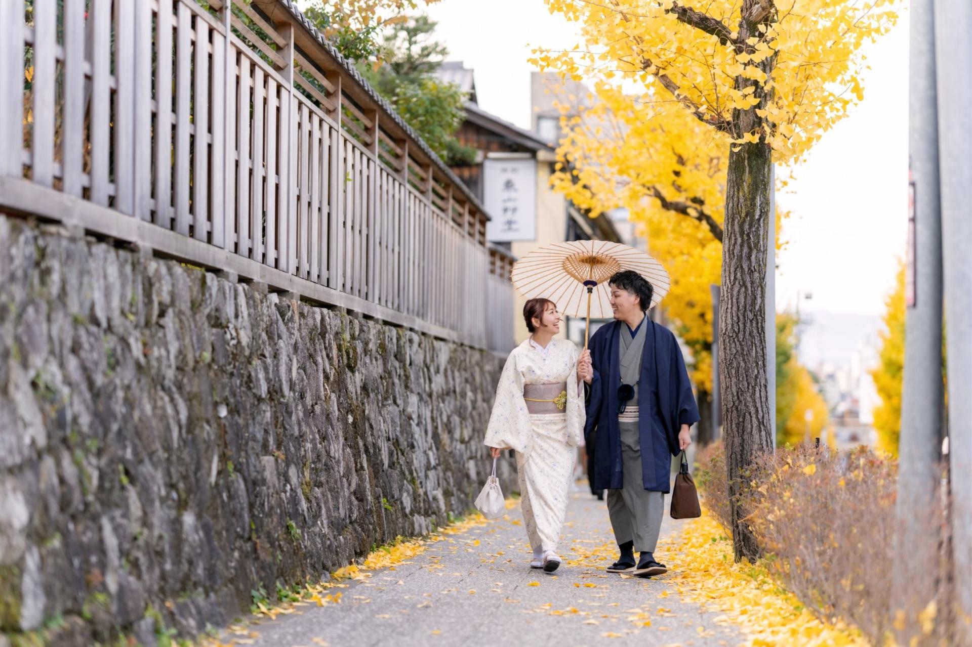 Kyoto Gion | Kimono Rental with Hair Set, Makeup & Photo Shot - Thumbnail 7