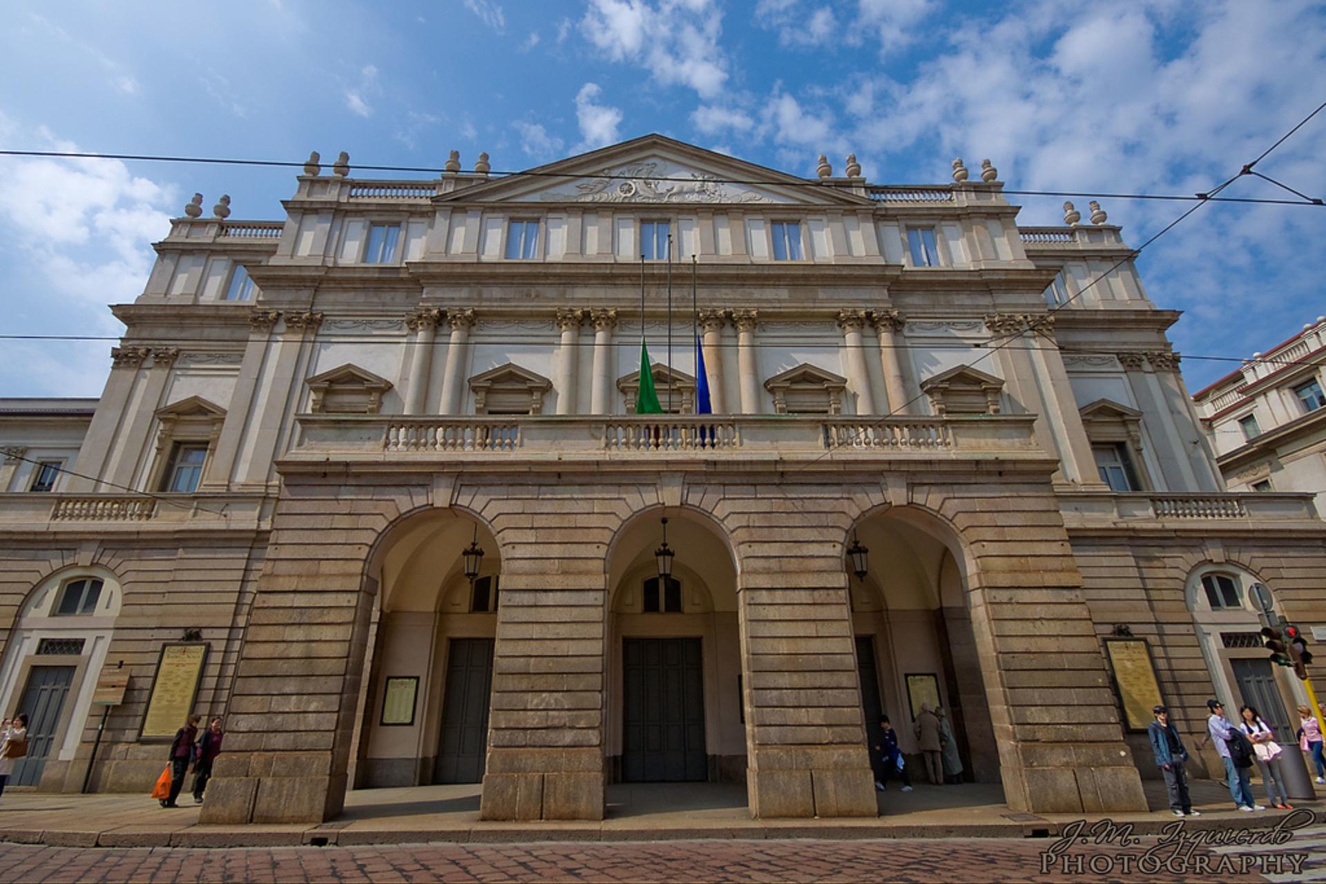 La Scala theatre guided tour in Milan - Thumbnail 3