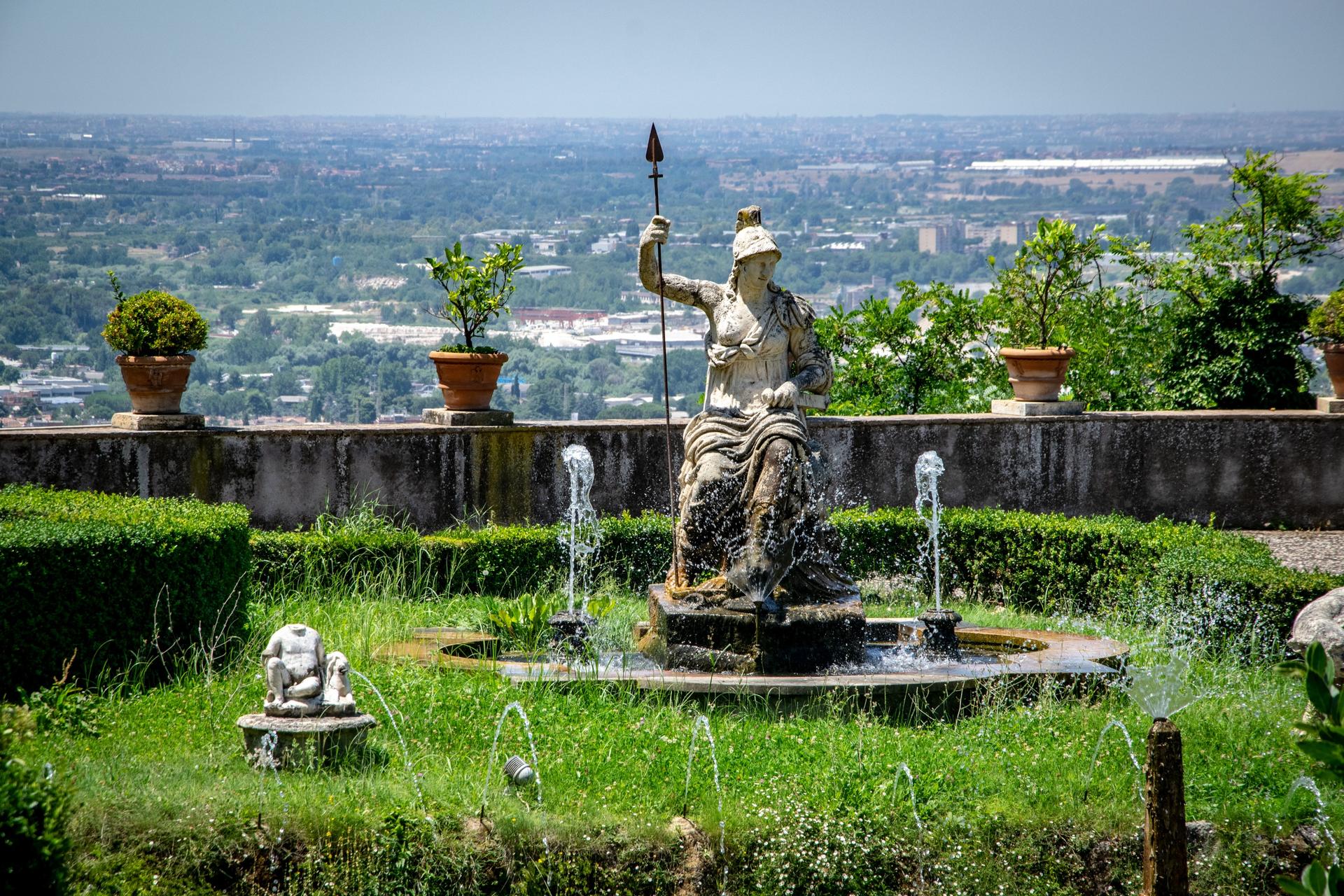 Tivoli, Villa d'Este, and Villa Adriana Day Tour from Rome - Image 1