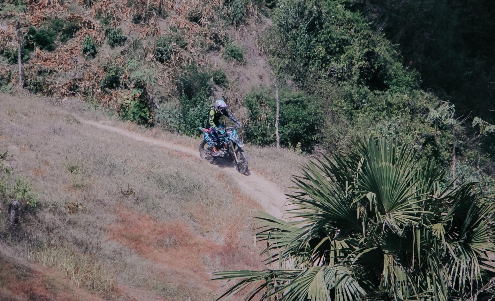 Lombok Half-Day Private Dirt Bike Adventure with Lunch - Thumbnail 4