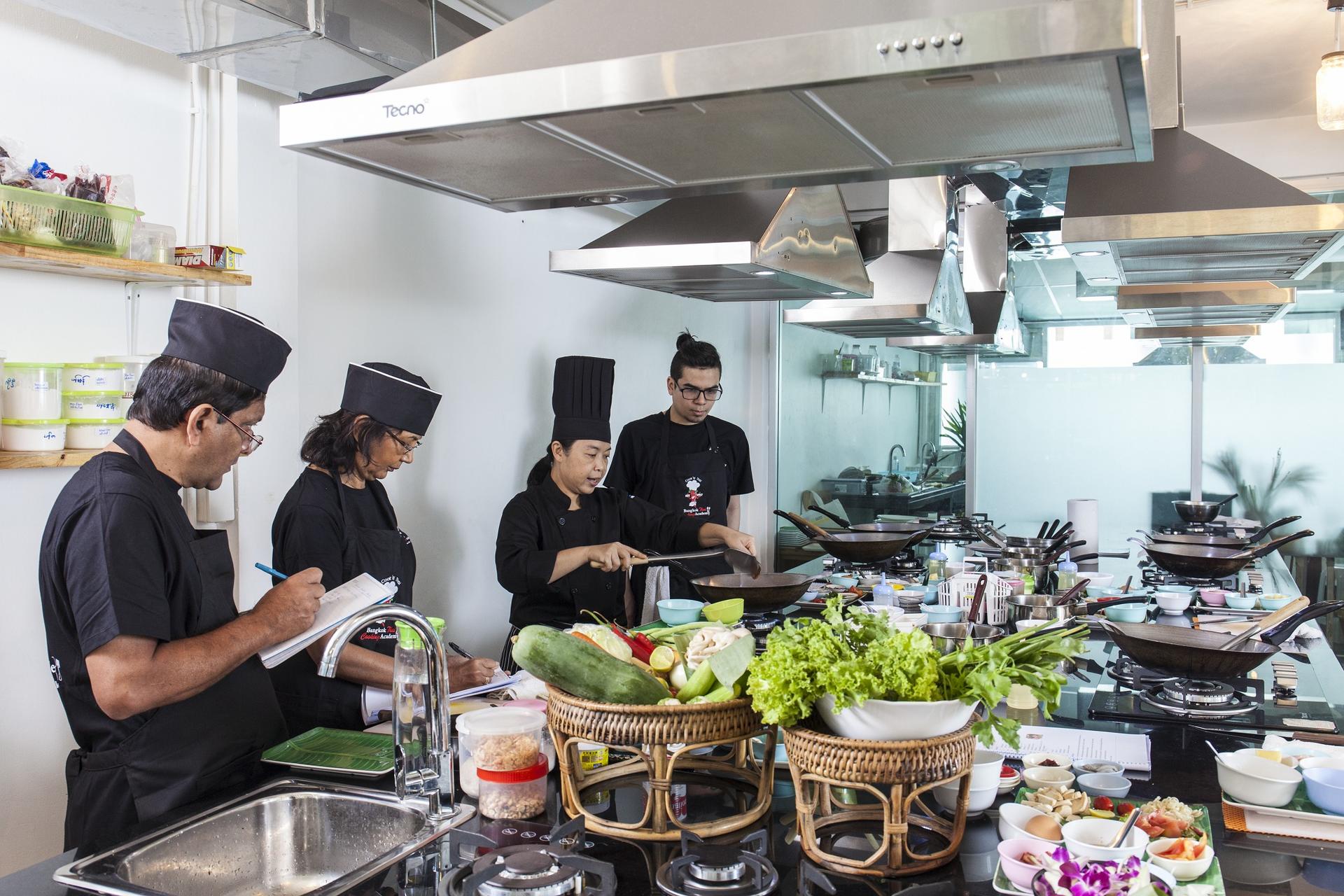 Bangkok Thai Cooking Academy - Thumbnail 34