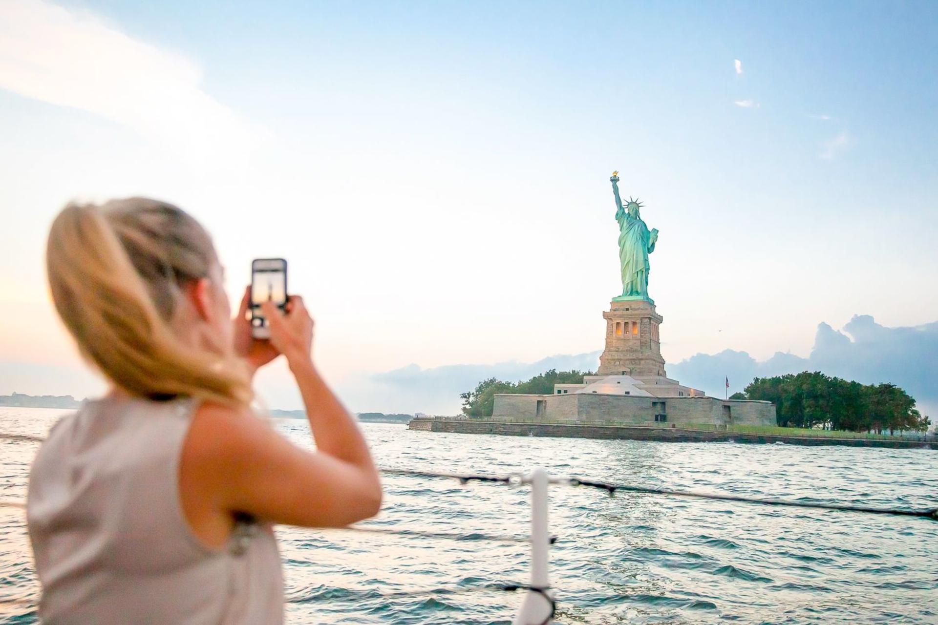 9/11 Memorial Museum and Statue of Liberty Cruise Tour in NYC - Thumbnail 8