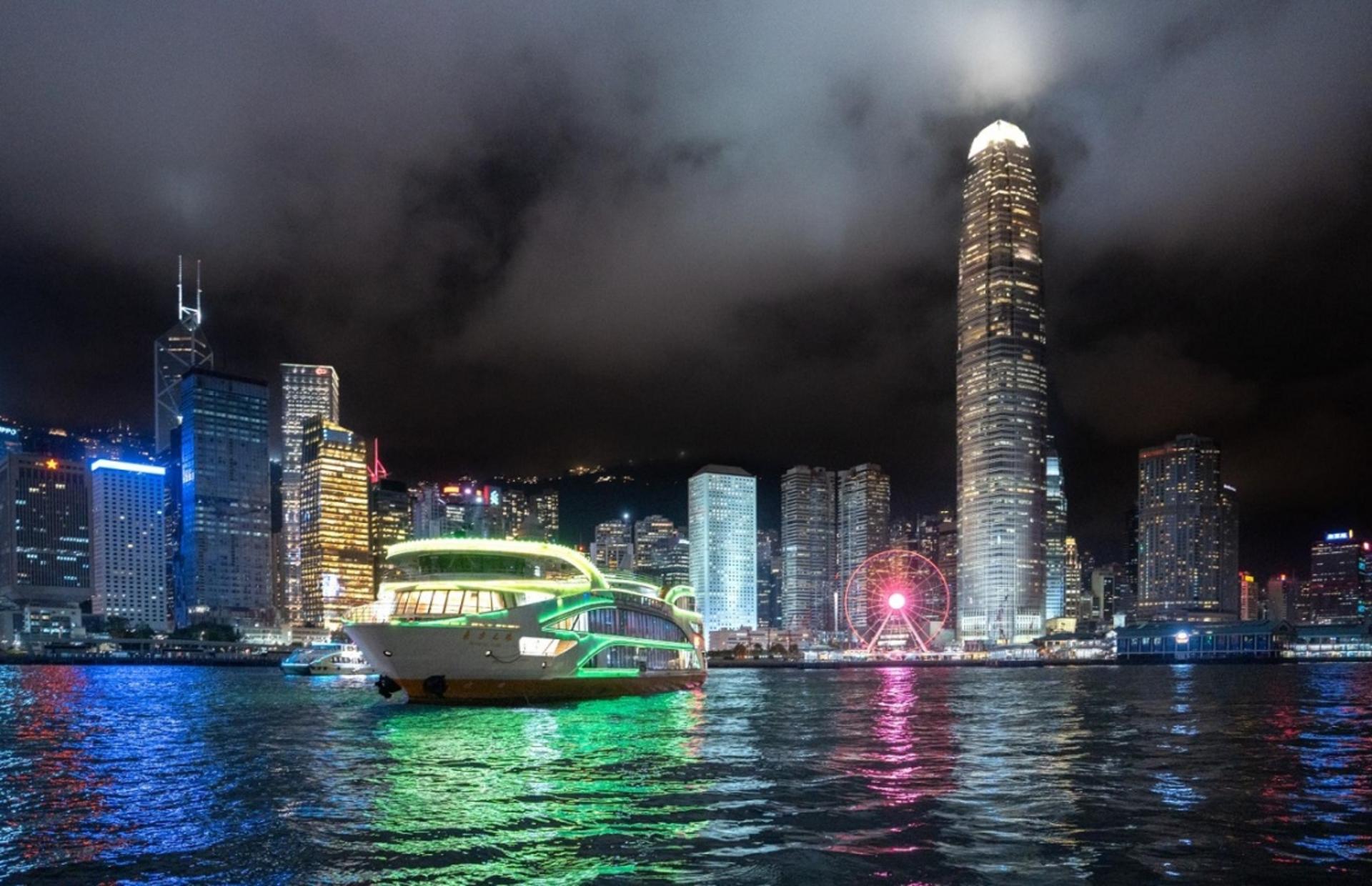 Oriental Pearl Harbour Cruise in Hong Kong | Victoria Harbor 360-Degree Sea Open-Air Buffet Luxury Cruise Tour - Thumbnail 18