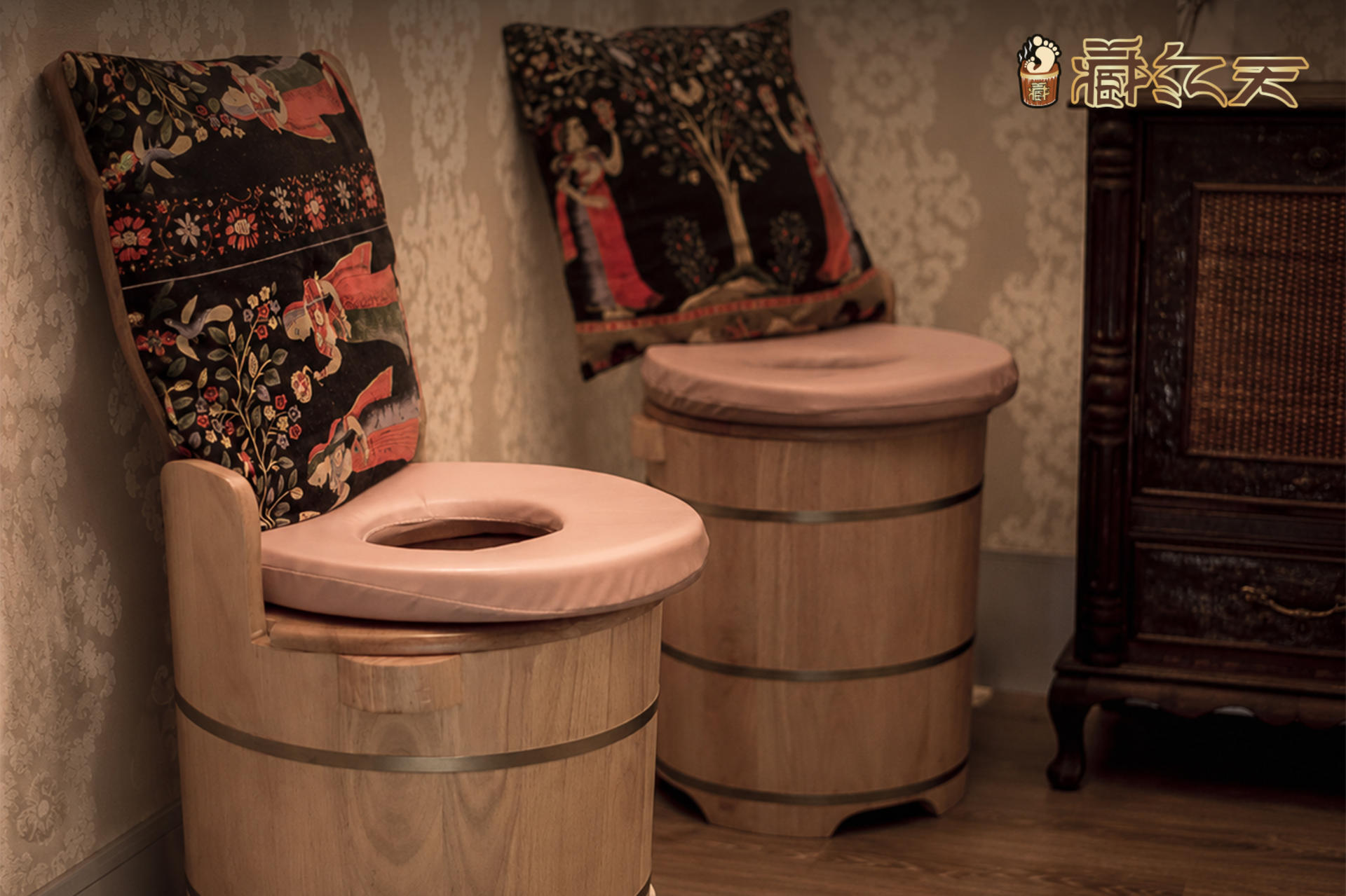 Zang Hong Tian | Tibetan Herbal Foot Soak & Full Body Herbal Steam - Thumbnail 4