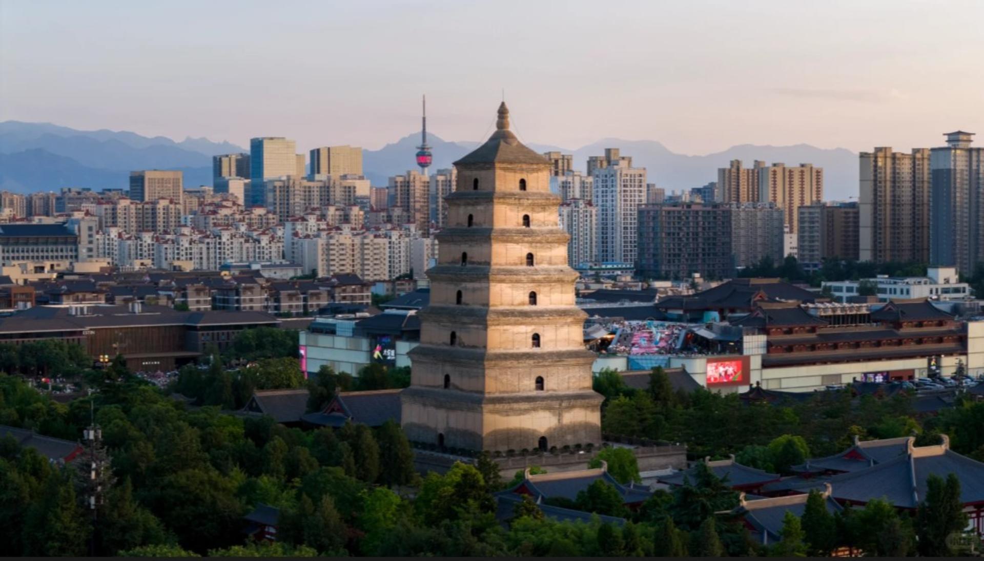 Xi'an City/Terracotta Army + Huaqing Palace/Mount Hua 1-Day Tour (Optional Private Car/Private Group) - Thumbnail 7