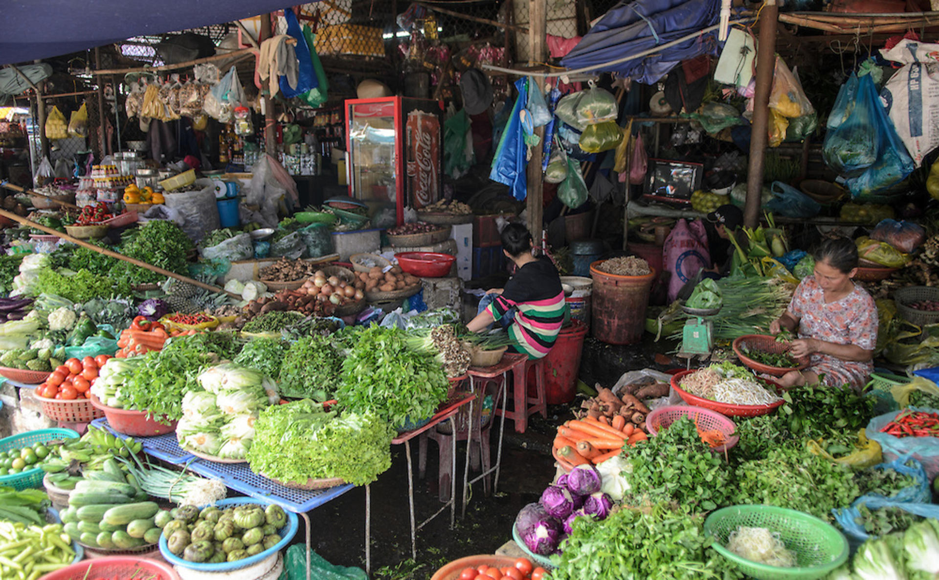  Local Markets in Ho Chi Minh City Motorbike Tour - Thumbnail 4