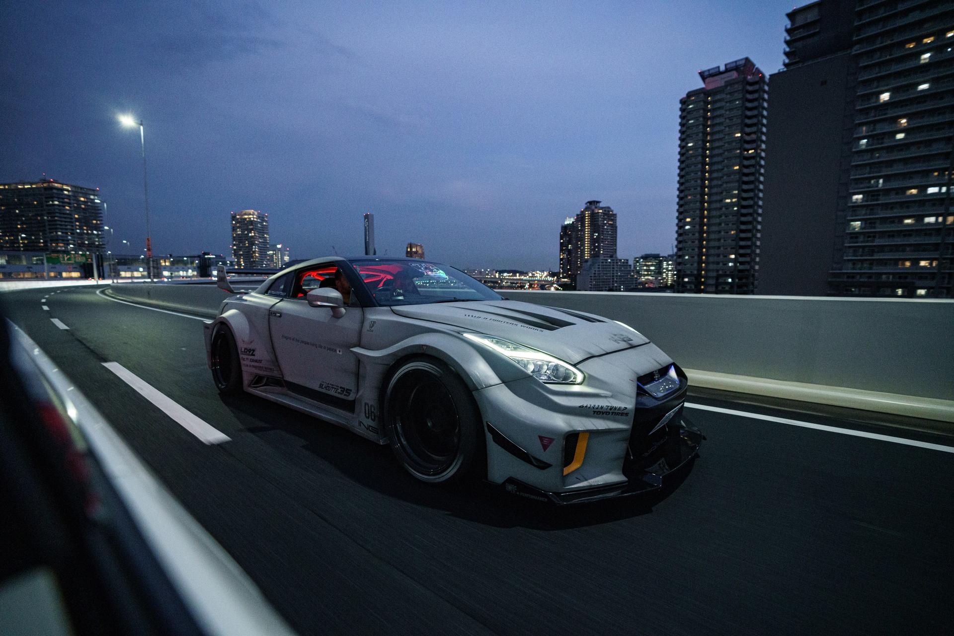 GT-R35 Widebody 800HP & Car Meet | Tokyo JDM Car Club Experience - Image 1
