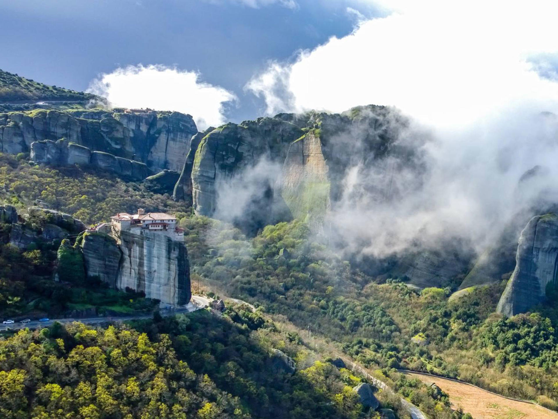 Meteora 2 Days Heritage and Landscape Discovery Tour - Thumbnail 7