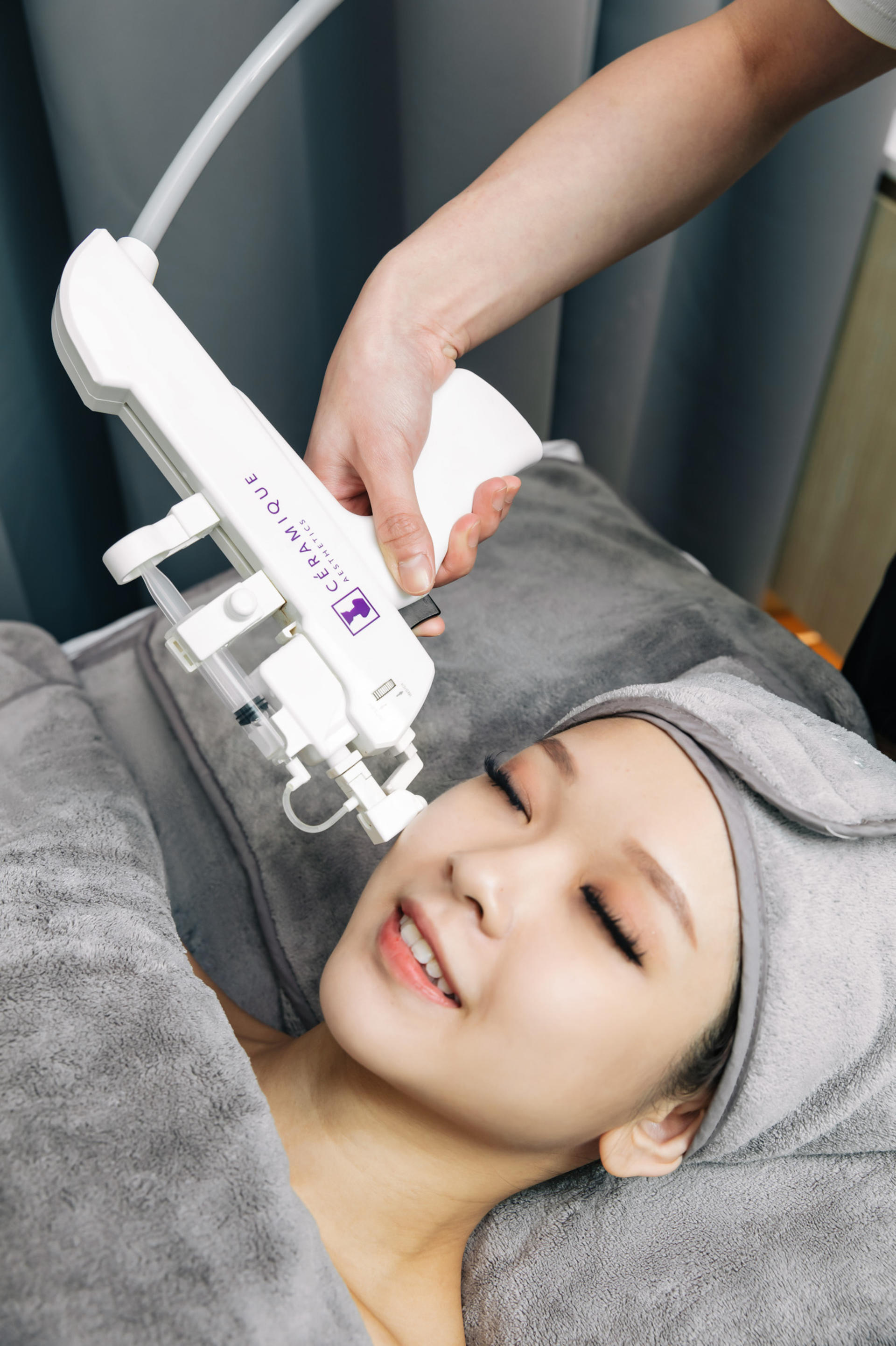 Facial Treatment by Ceramique Aesthetics Beauty & Wellness Spa - Image 1