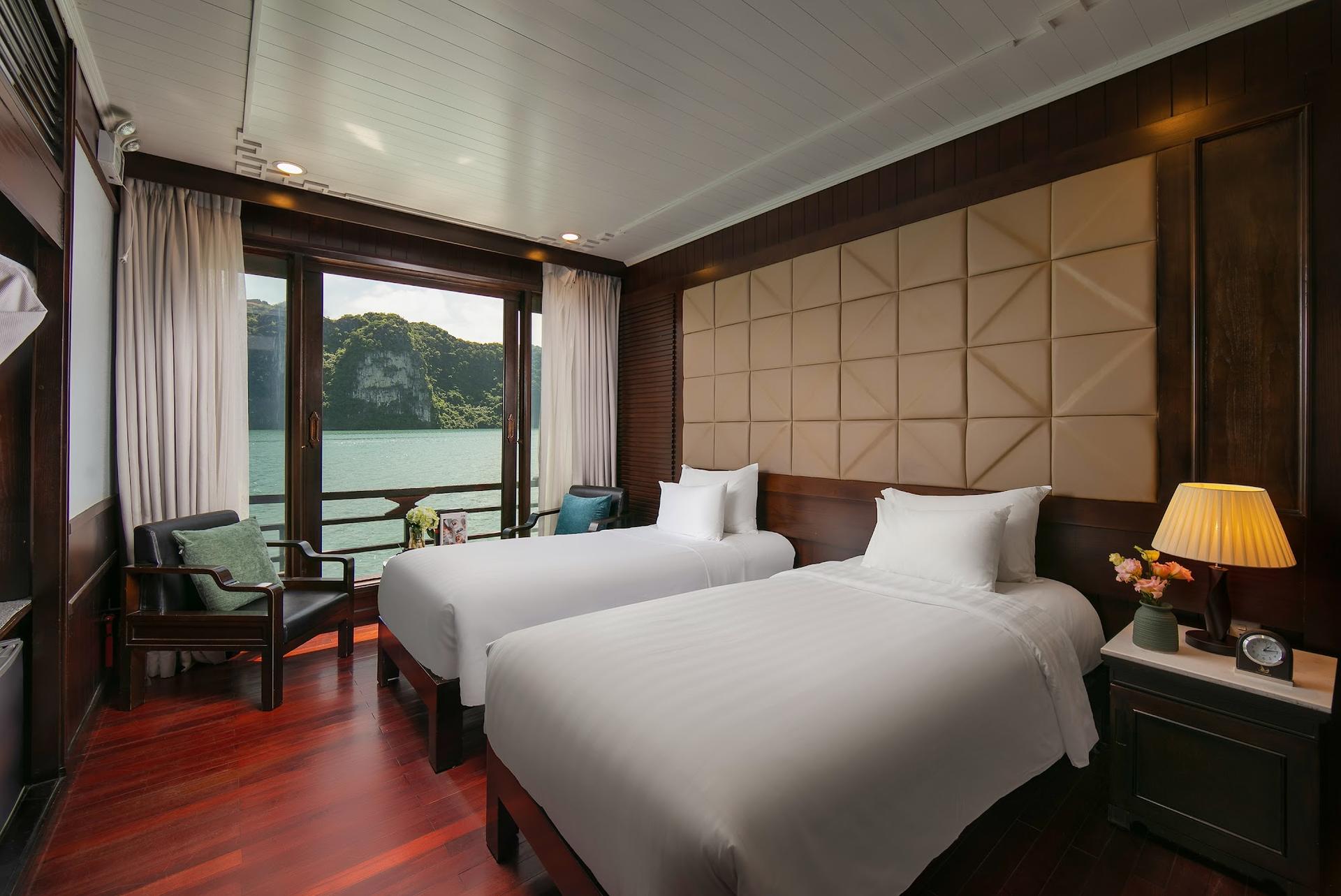Phoenix 2D1N Cruise: Ha Long Bay Tour with Sung Sot and Ti Top - Thumbnail 7