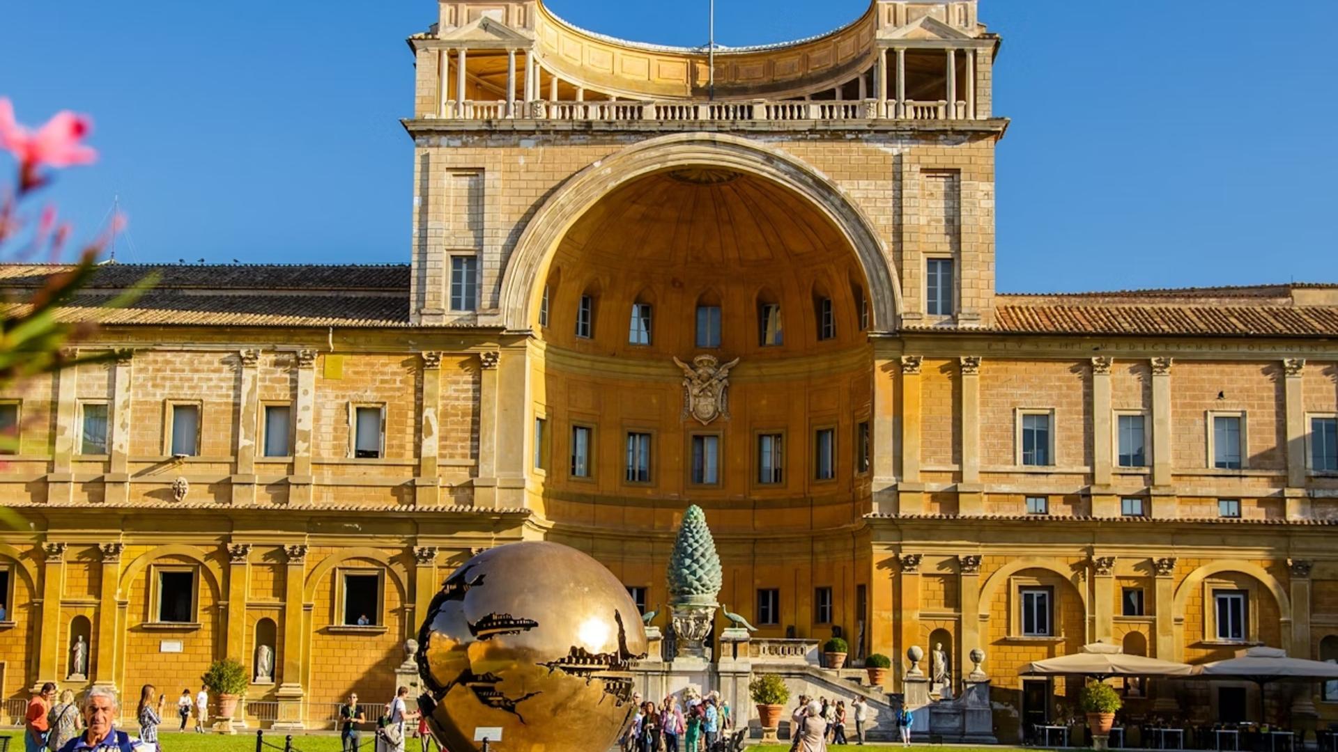 Vatican Museums and Sistine Chapel skip-the-line Ticket - Image 1