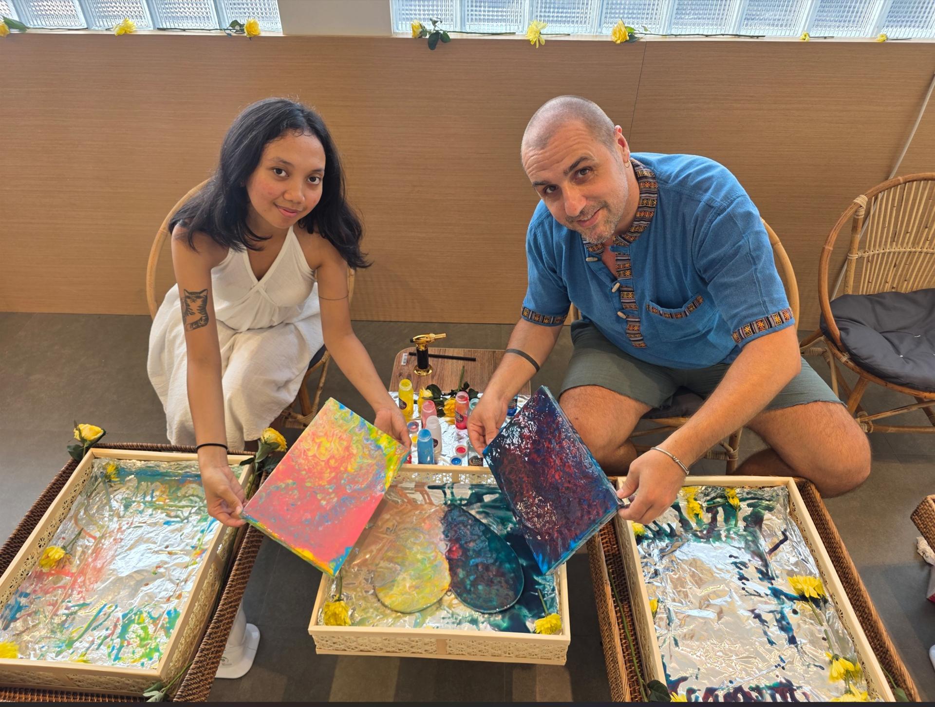 Bali Soul Painting Guided Pouring Art Experience in Ubud - Thumbnail 7