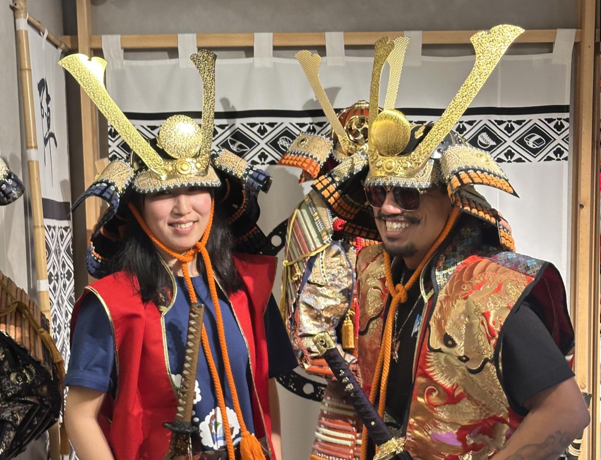 Luxury Samurai Sushi Dining Show in Asakusa Tokyo - Thumbnail 6