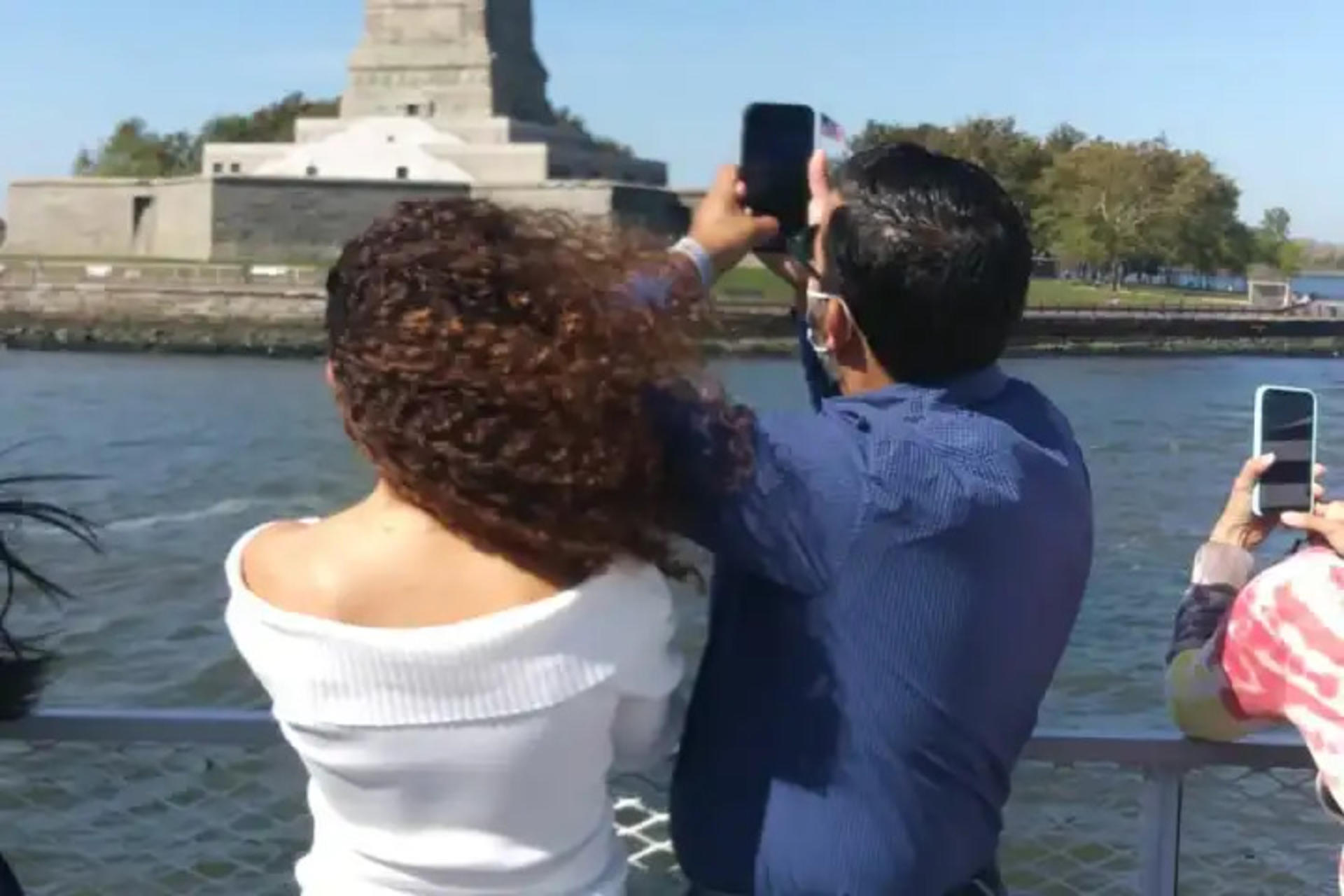 Statue of Liberty and Ellis Island Half Day Tour with Audio Guide - Thumbnail 5