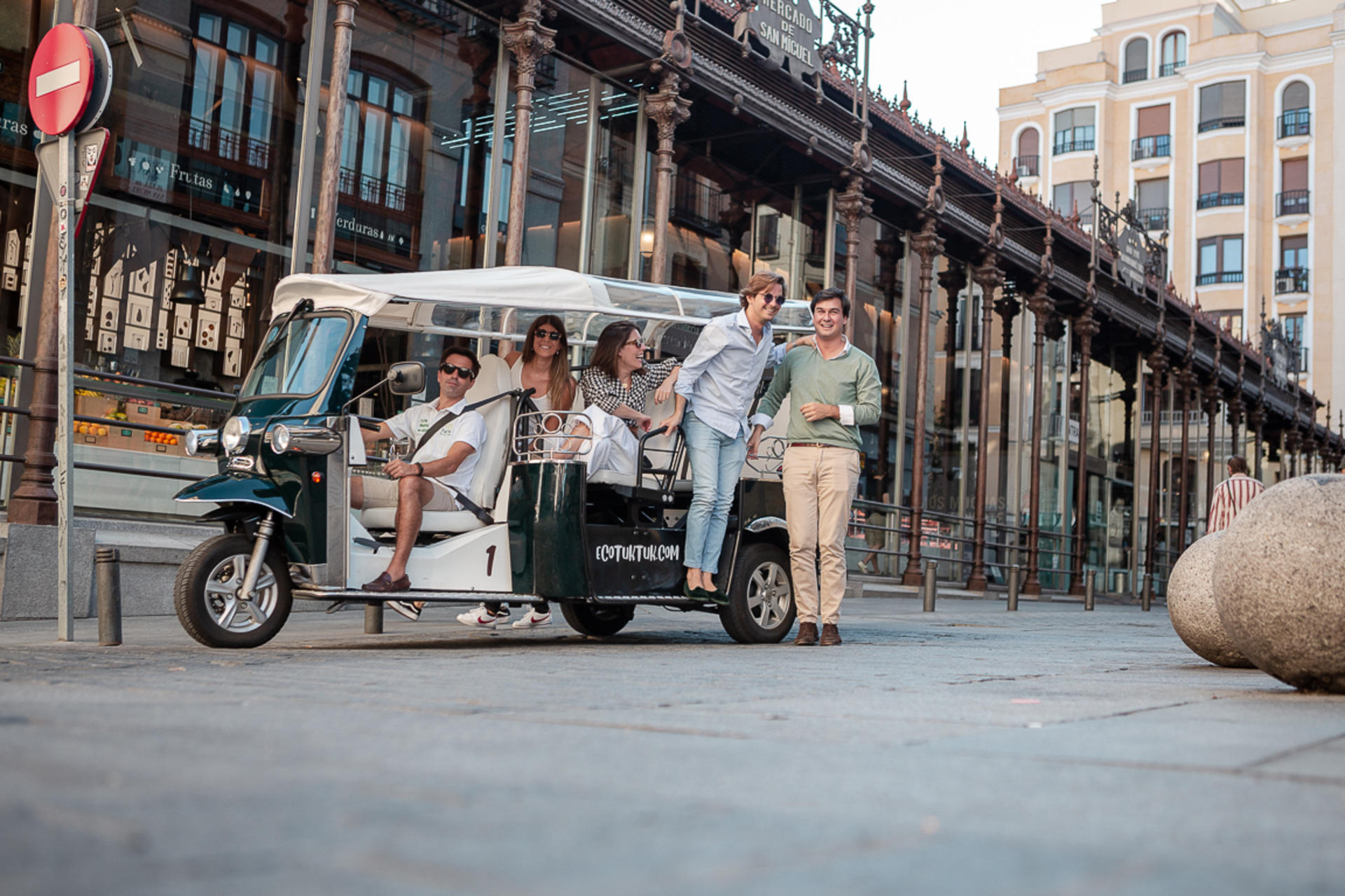 Tuk Tuk tour in Madrid - Image 1